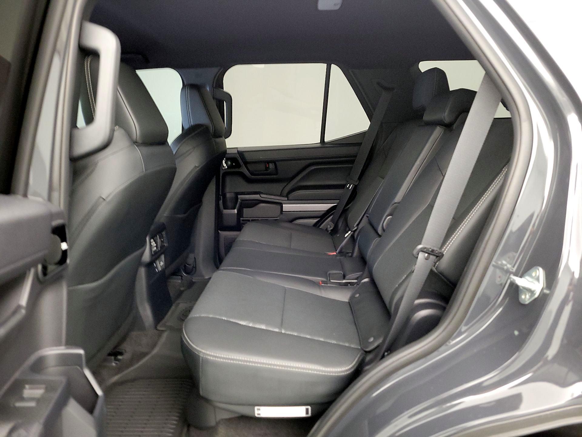 Thumbnail: 2025 Toyota 4Runner - 19