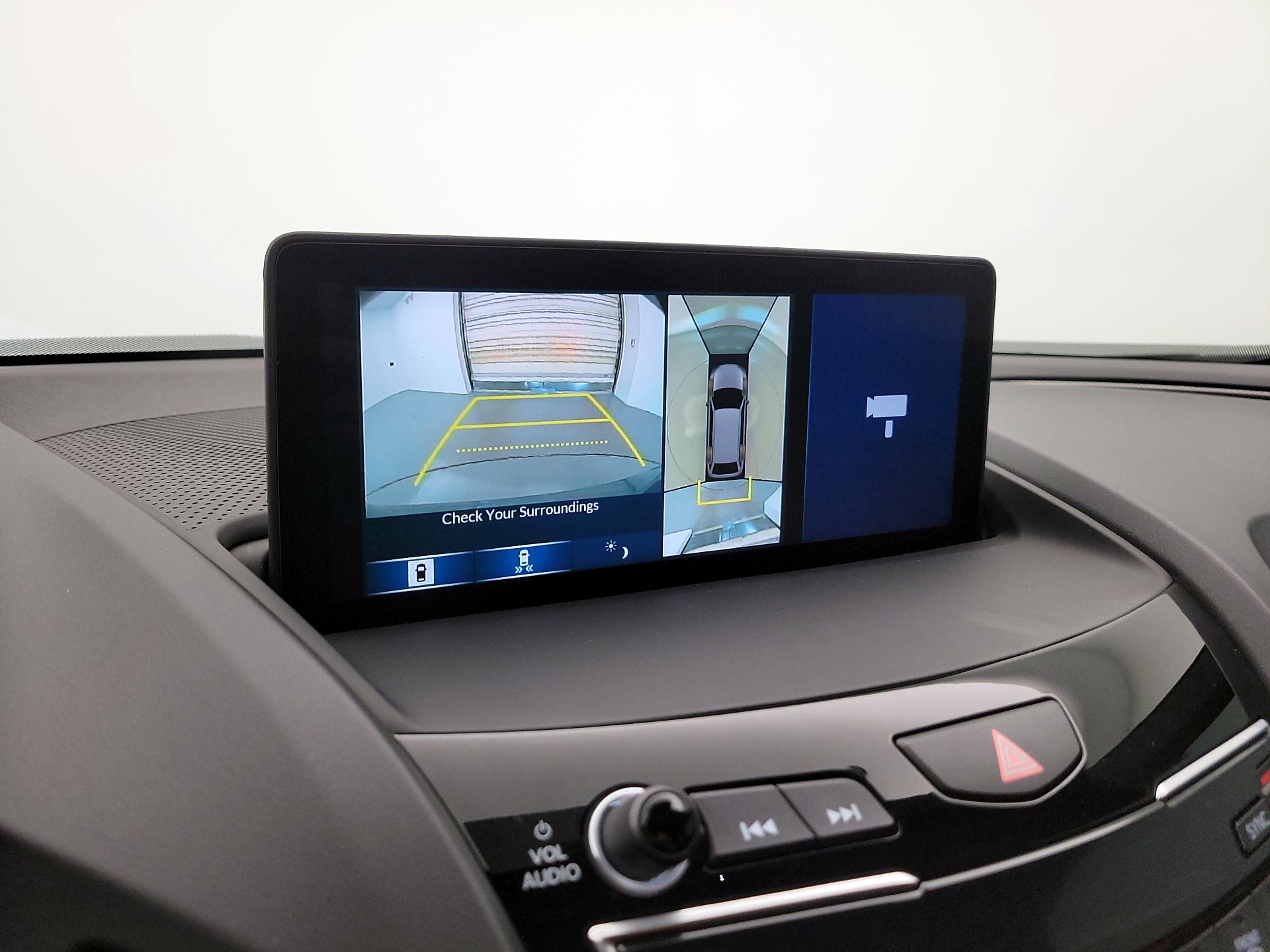 Thumbnail: 2025 Acura RDX - 15