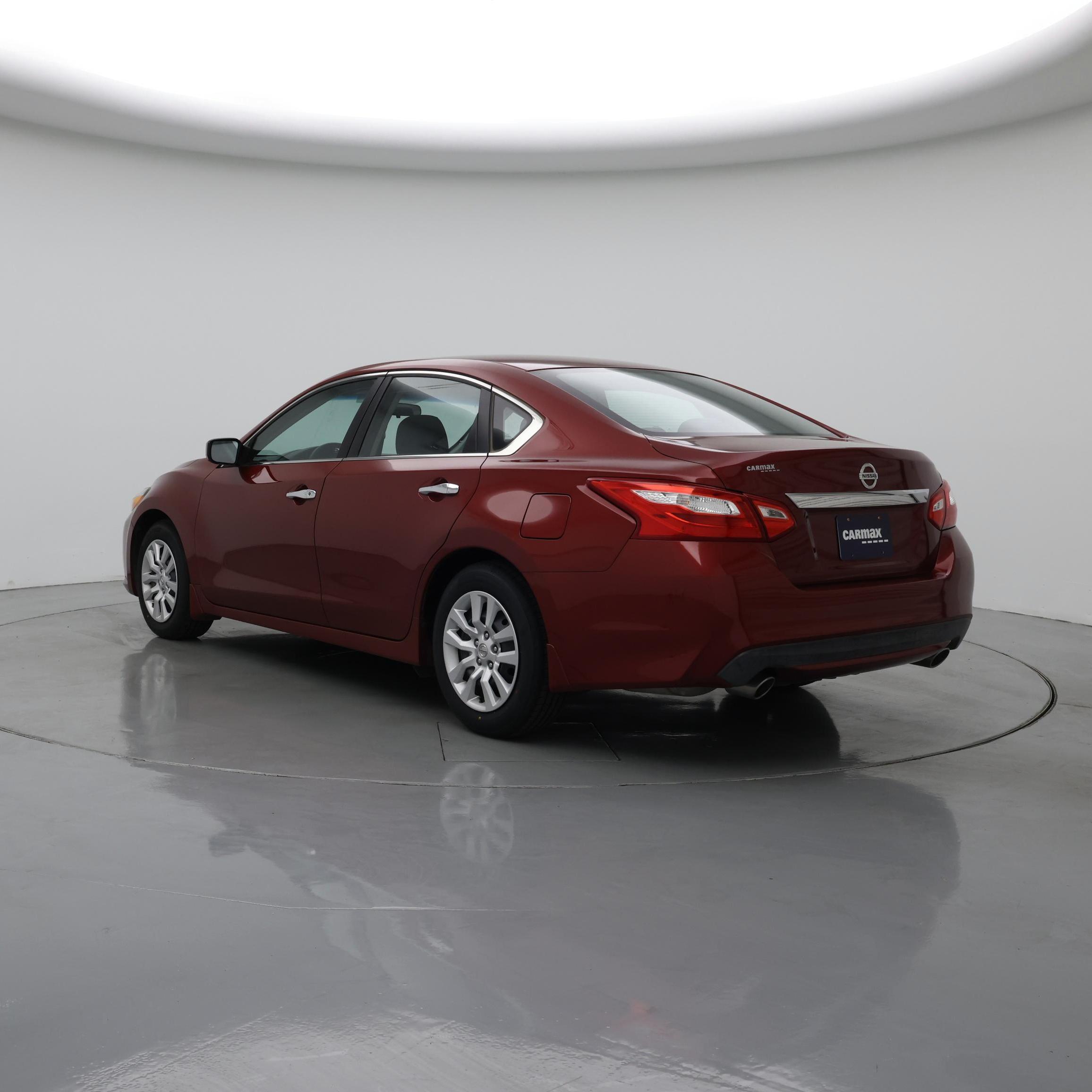Thumbnail: 2016 Nissan Altima - 2