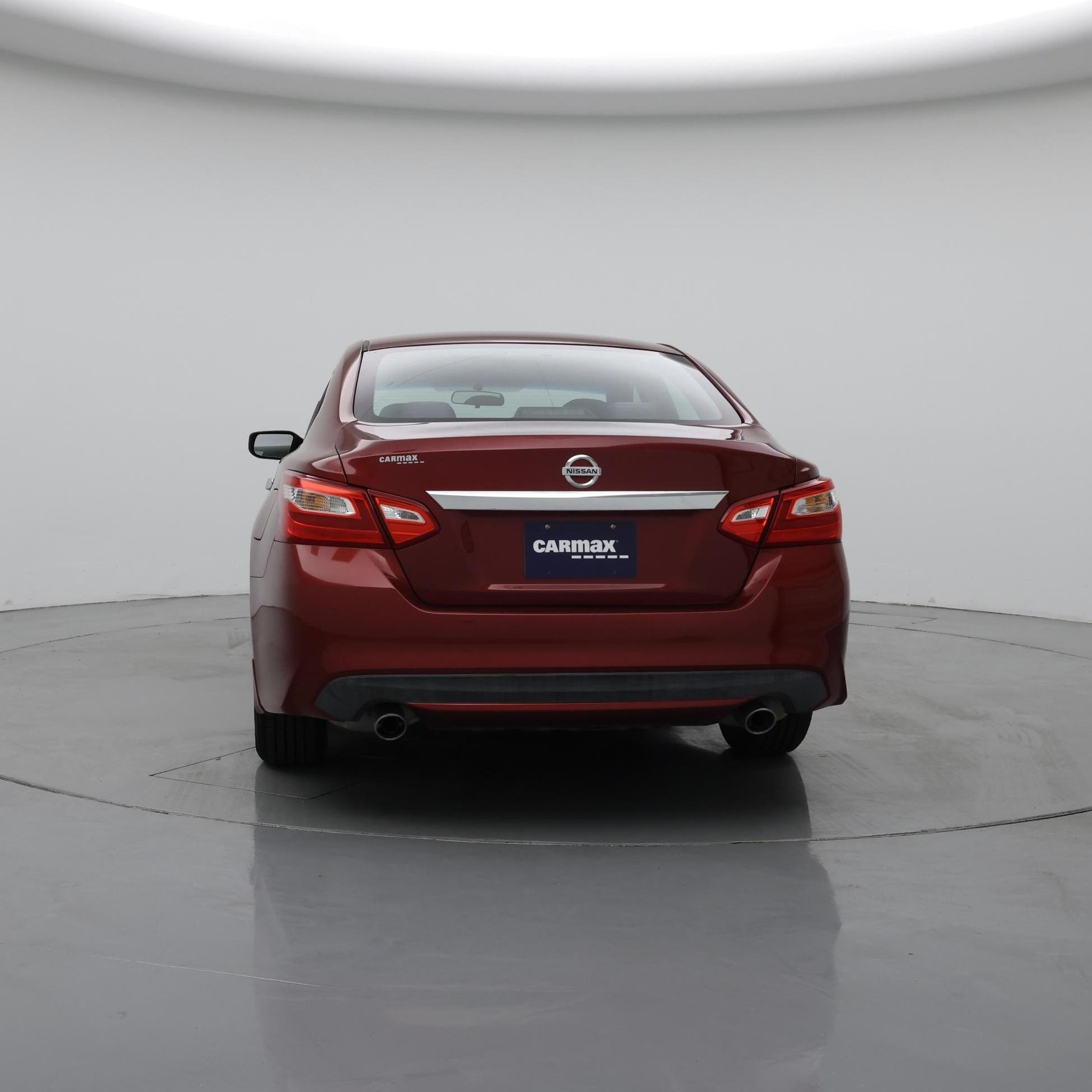 Thumbnail: 2016 Nissan Altima - 6