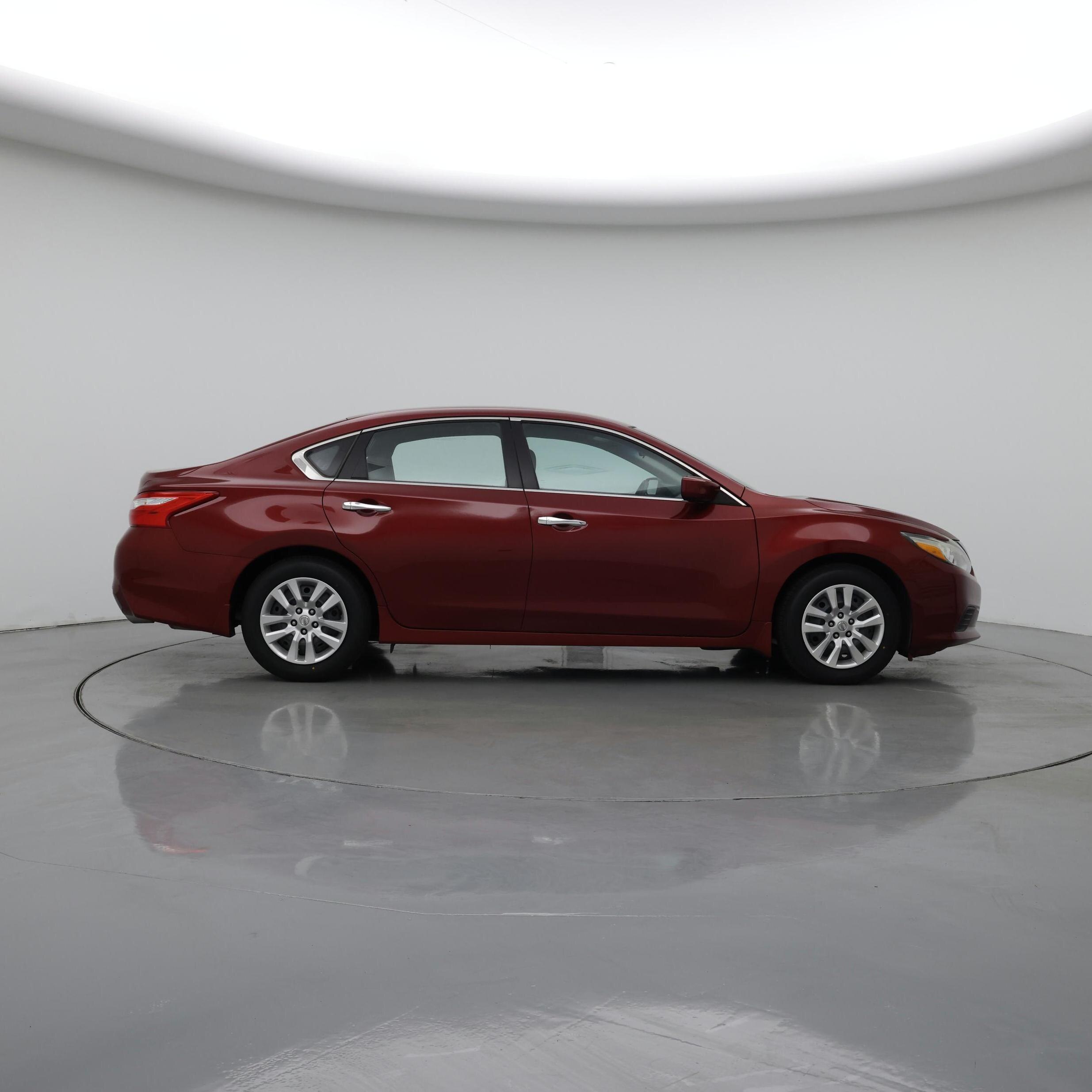 Thumbnail: 2016 Nissan Altima - 7