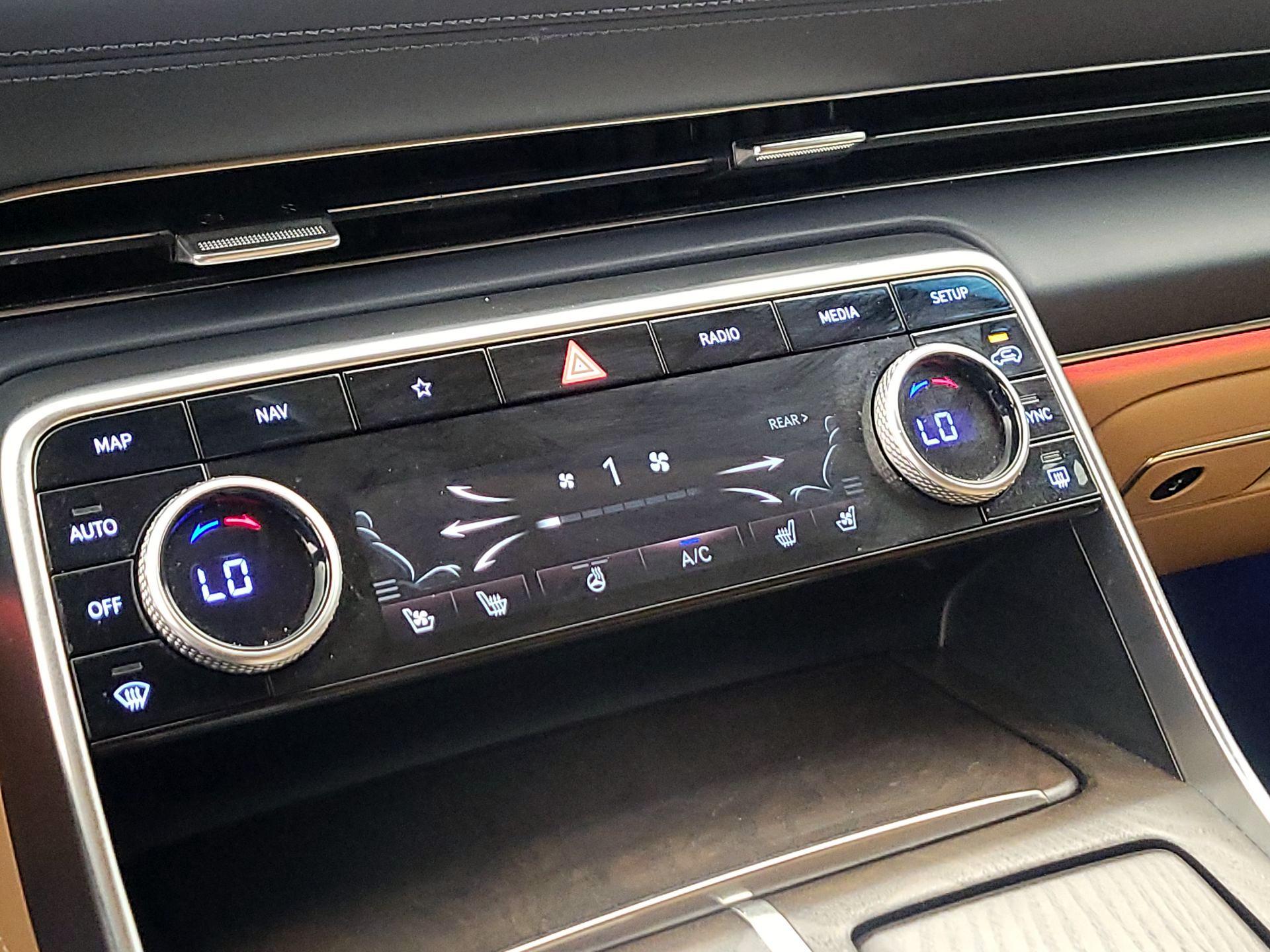 Thumbnail: 2023 Genesis GV80 - 17