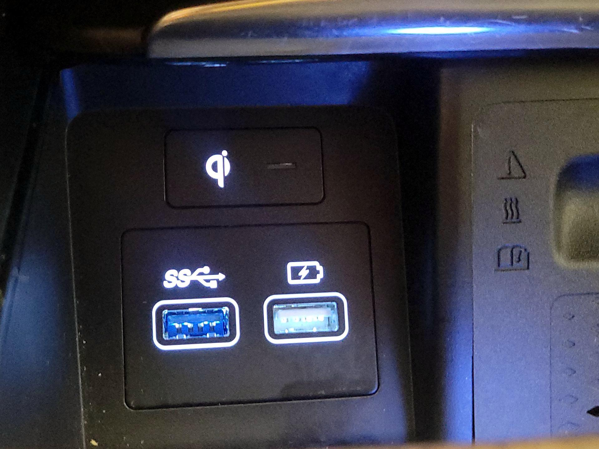 Thumbnail: 2023 Genesis GV80 - 19