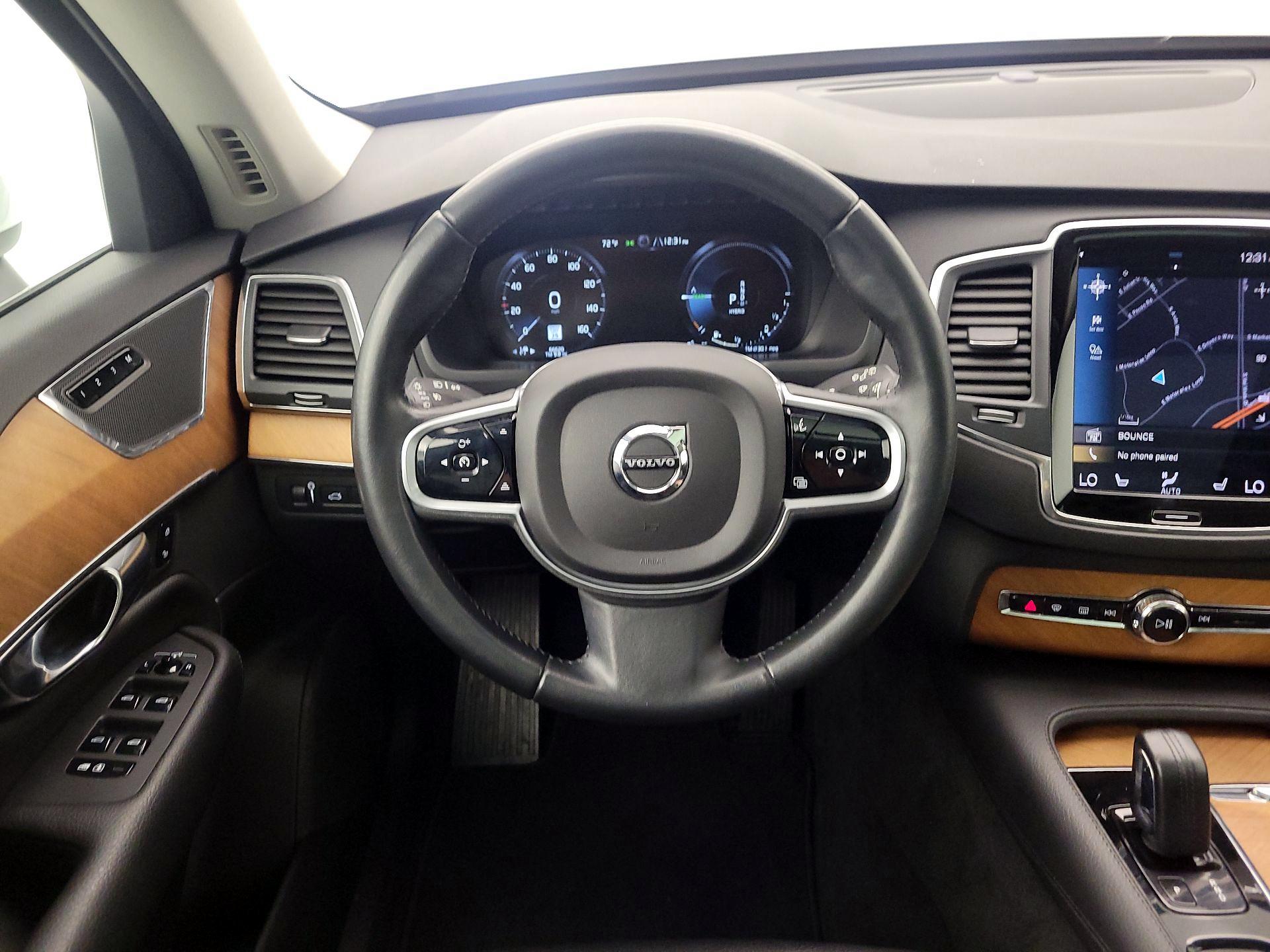 Thumbnail: 2021 Volvo XC90 - 10