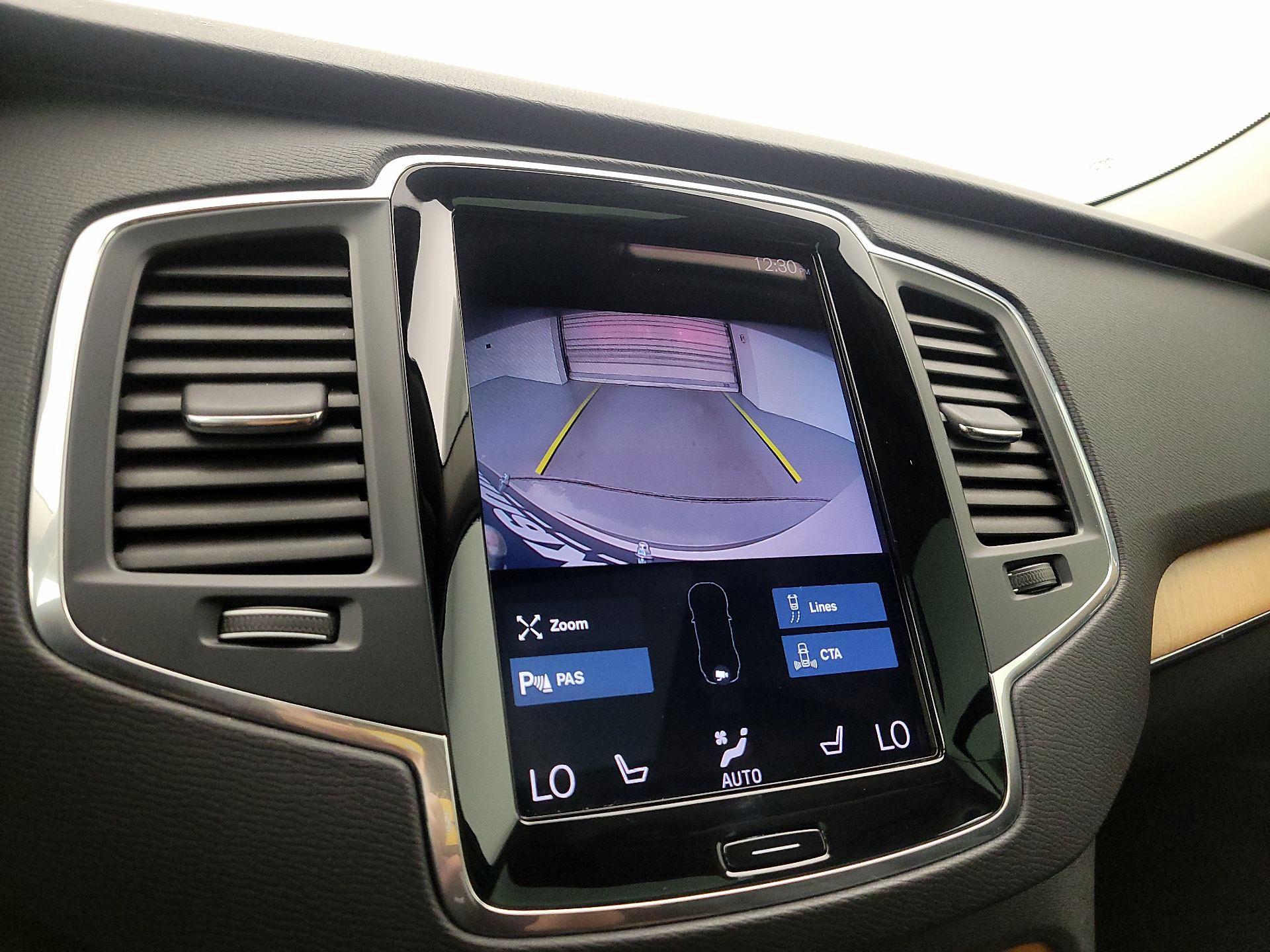 Thumbnail: 2021 Volvo XC90 - 15