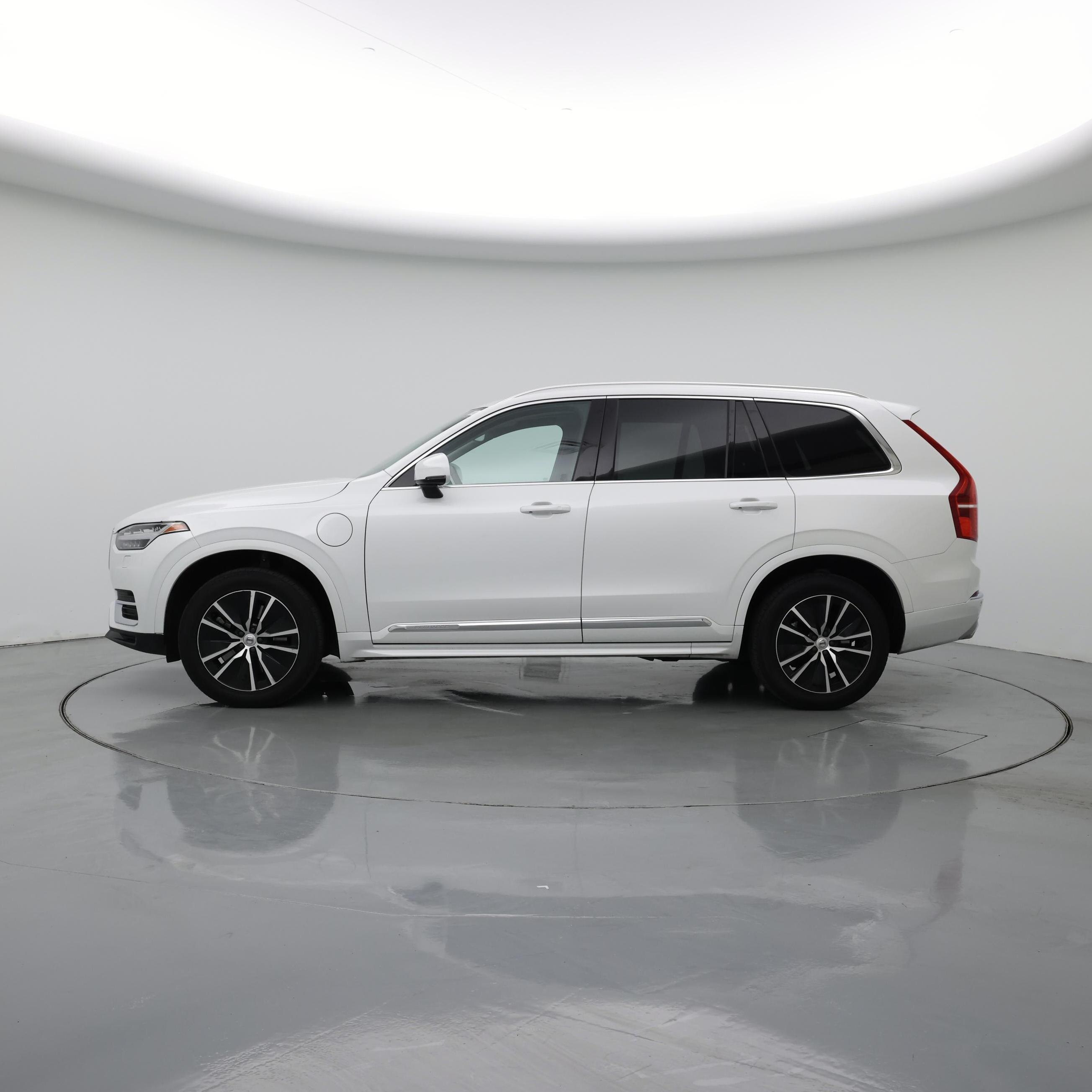 Thumbnail: 2021 Volvo XC90 - 3