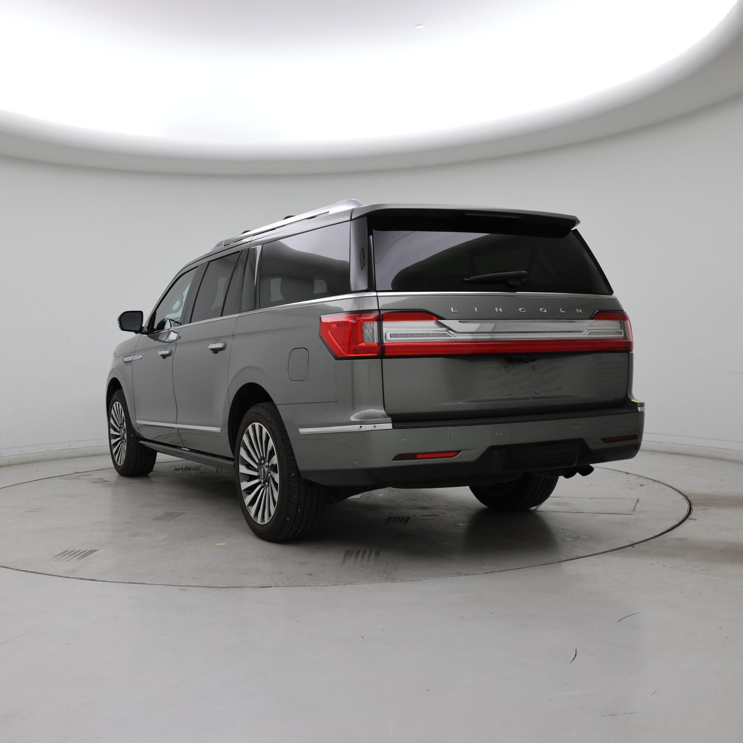 Thumbnail: 2019 Lincoln Navigator L - 2