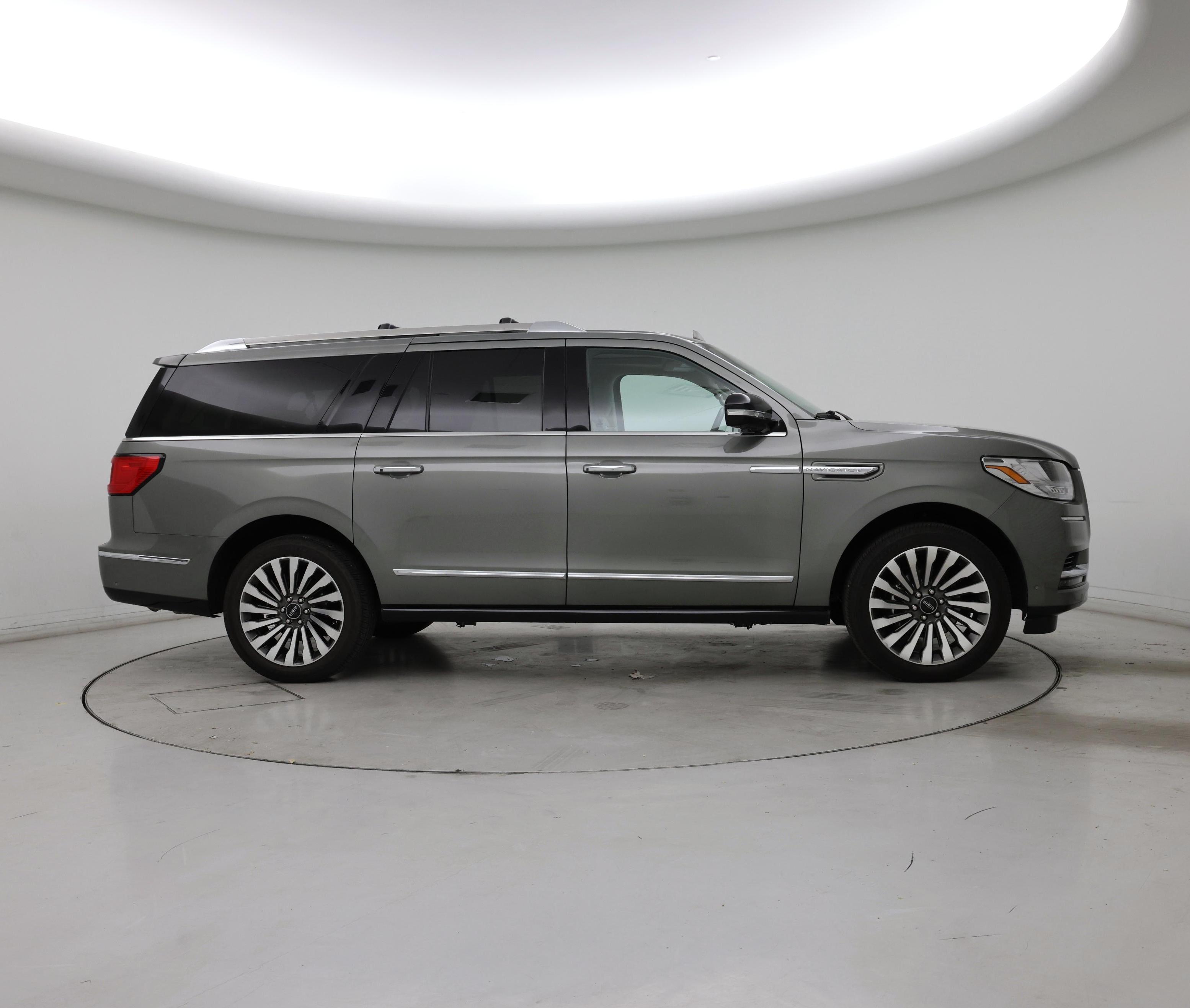 Thumbnail: 2019 Lincoln Navigator L - 7