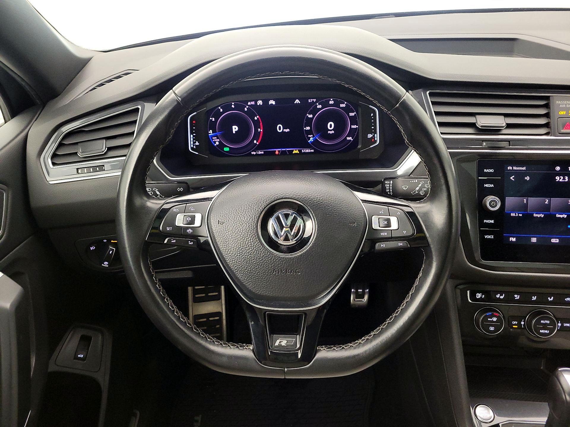 Thumbnail: 2020 Volkswagen Tiguan - 10