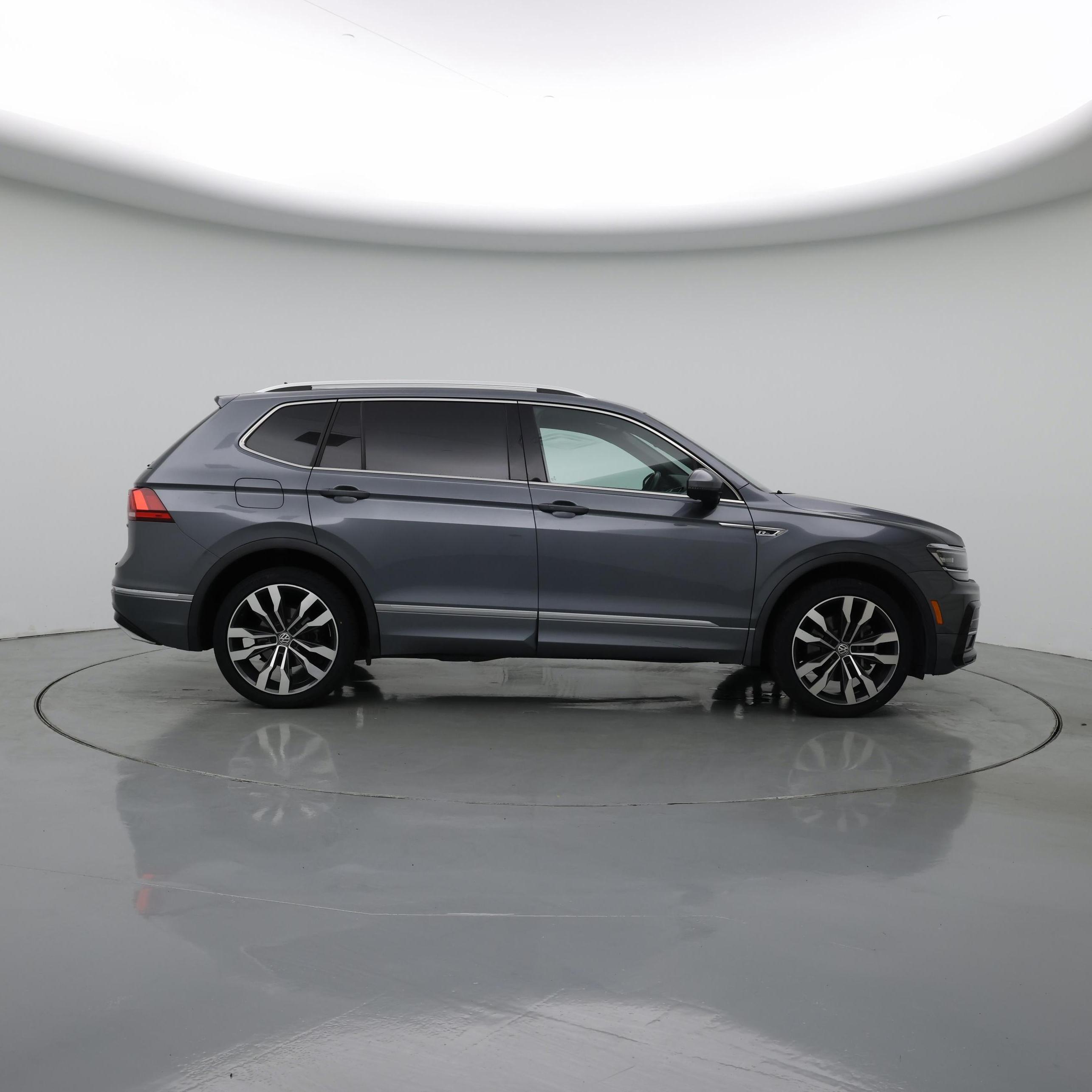 Thumbnail: 2020 Volkswagen Tiguan - 7