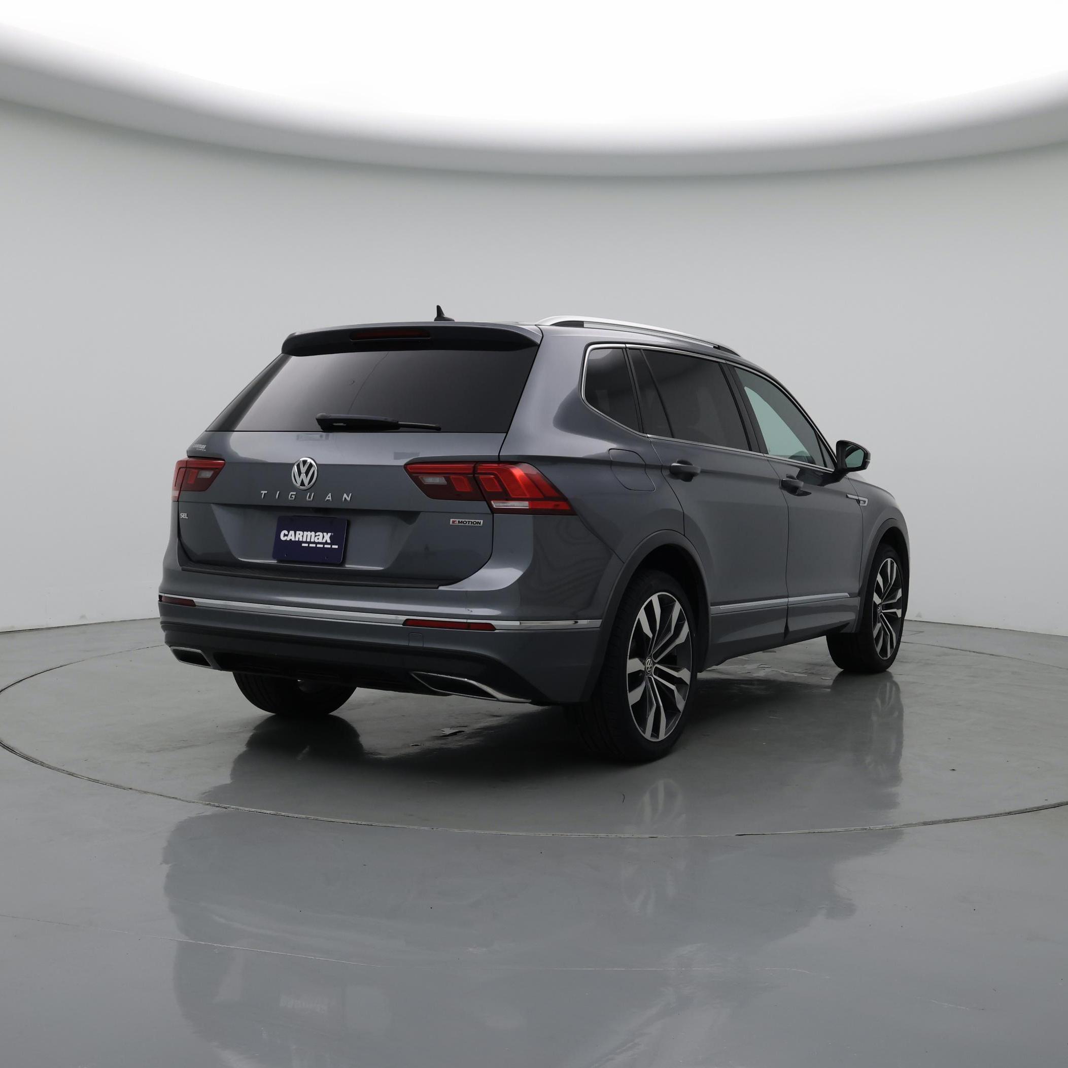 Thumbnail: 2020 Volkswagen Tiguan - 8