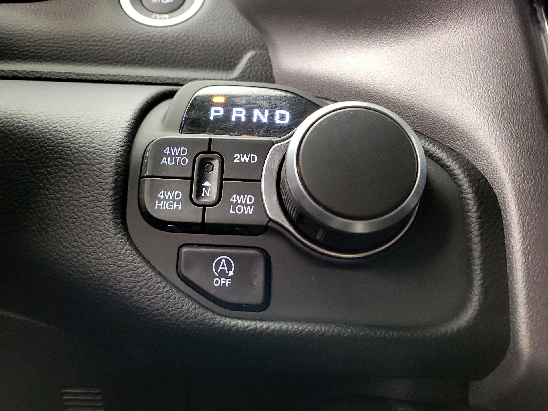 Thumbnail: 2025 RAM 1500 - 17