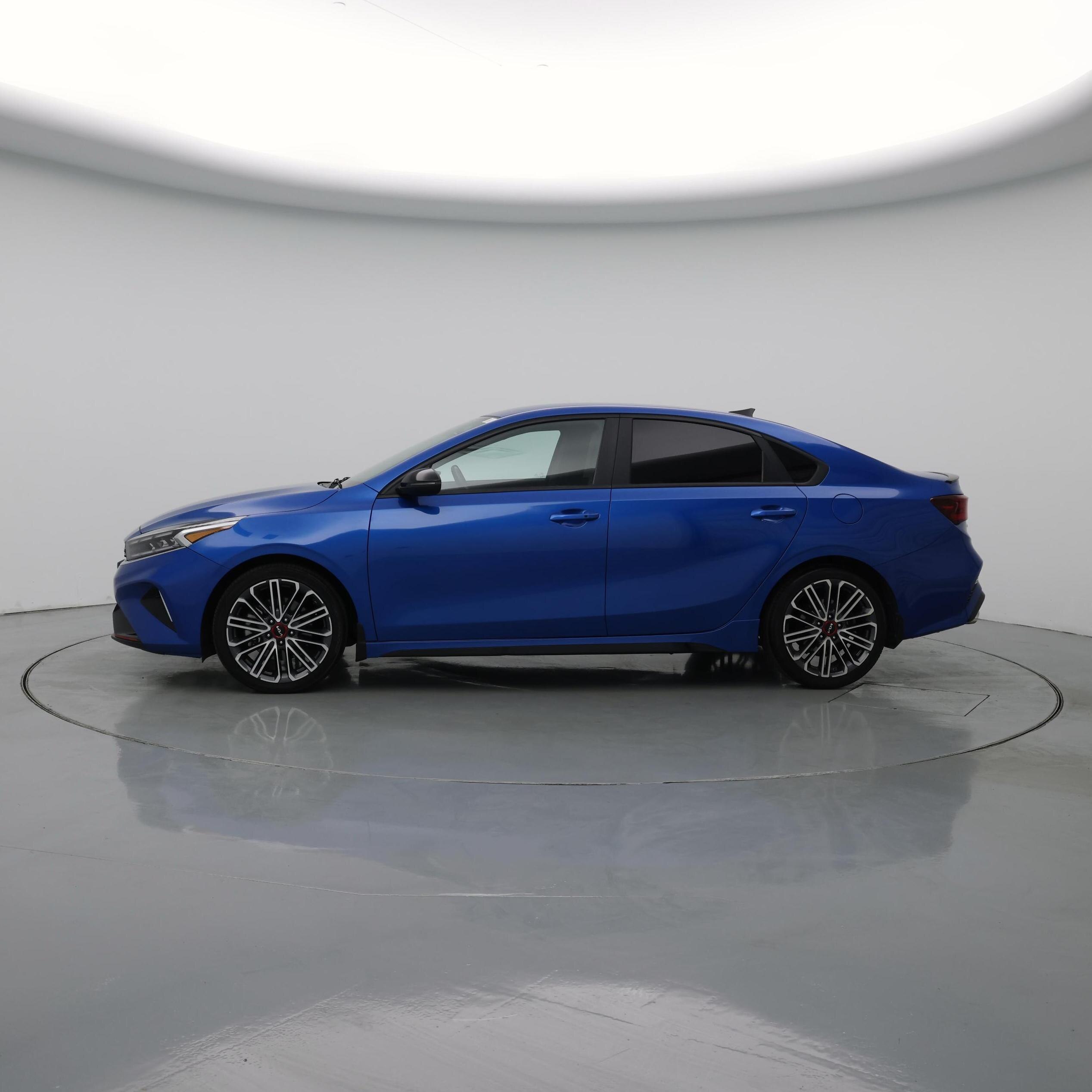 Thumbnail: 2024 Kia Forte - 3