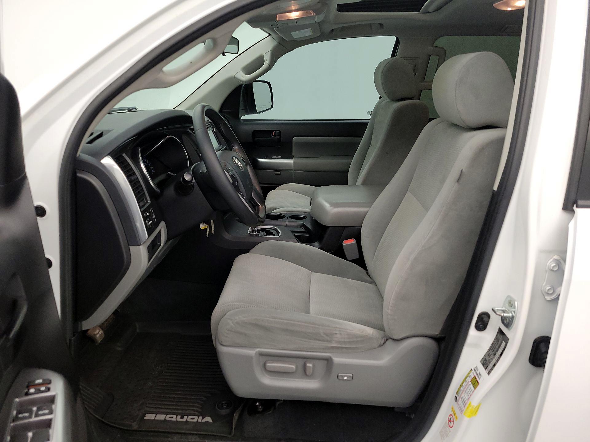 Thumbnail: 2019 Toyota Sequoia - 11