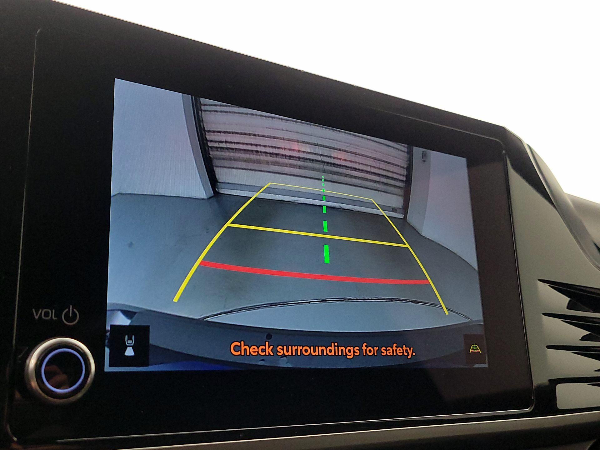 Thumbnail: 2025 Toyota Camry - 14