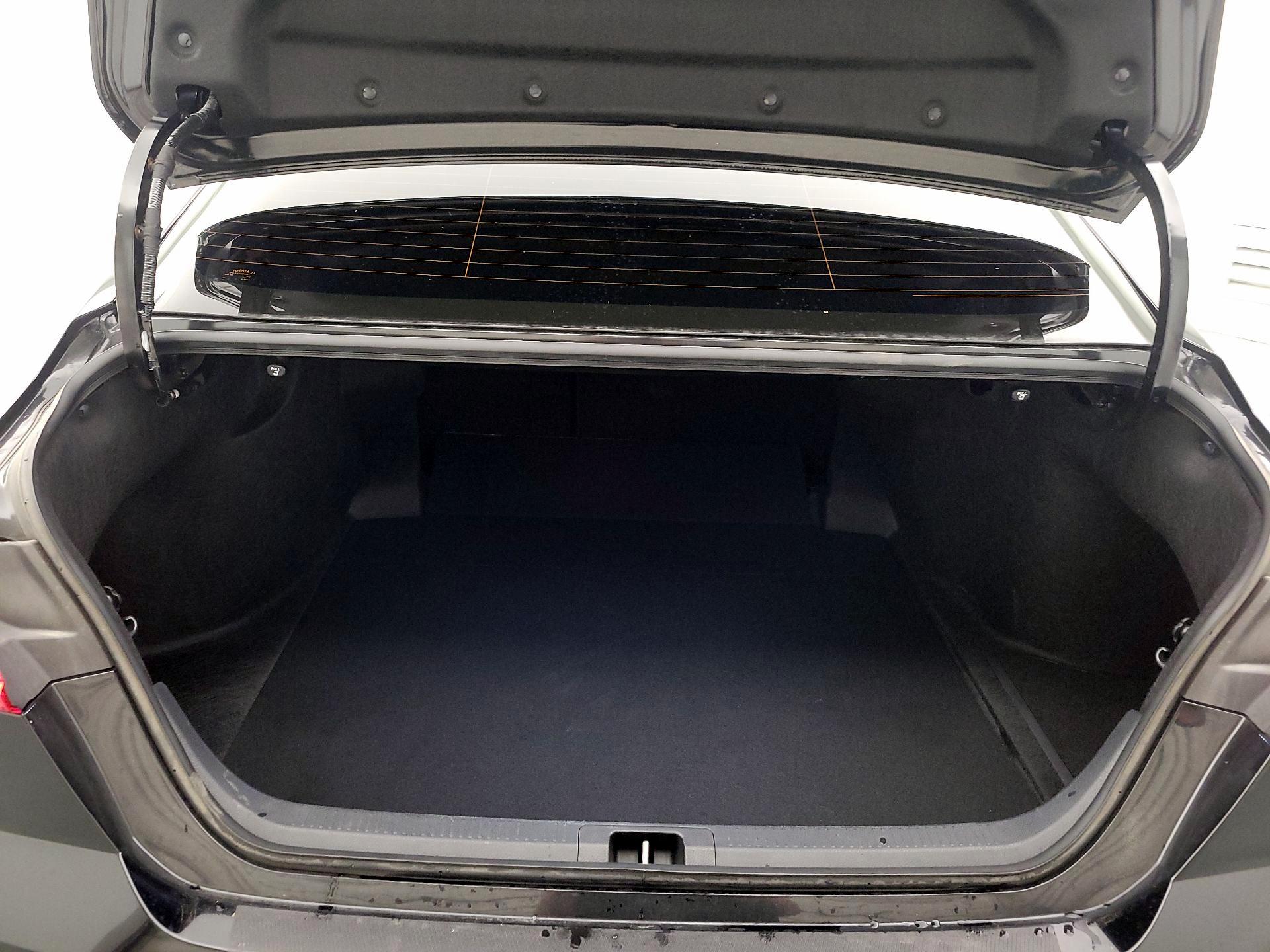 Thumbnail: 2025 Toyota Camry - 20