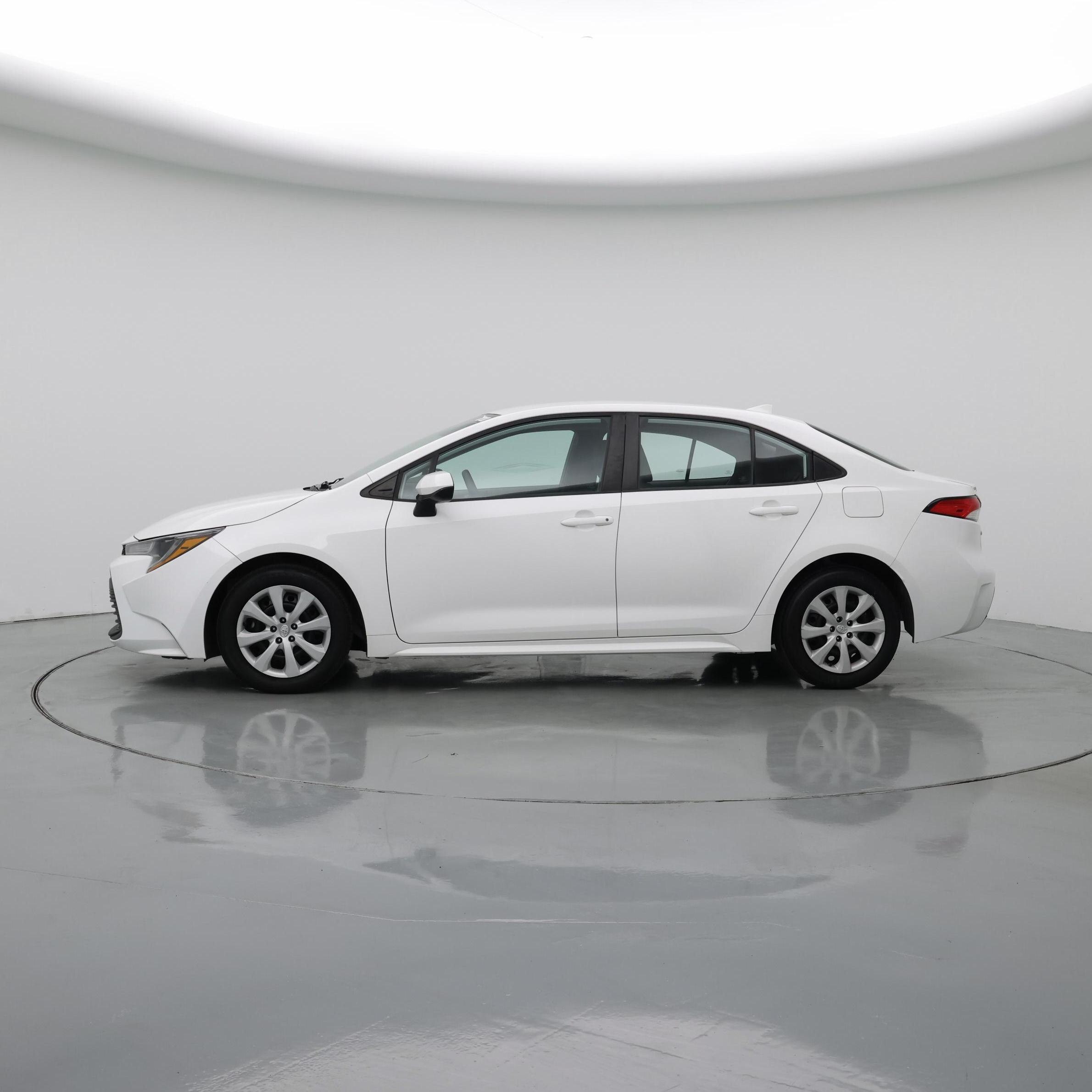 Thumbnail: 2023 Toyota Corolla - 3