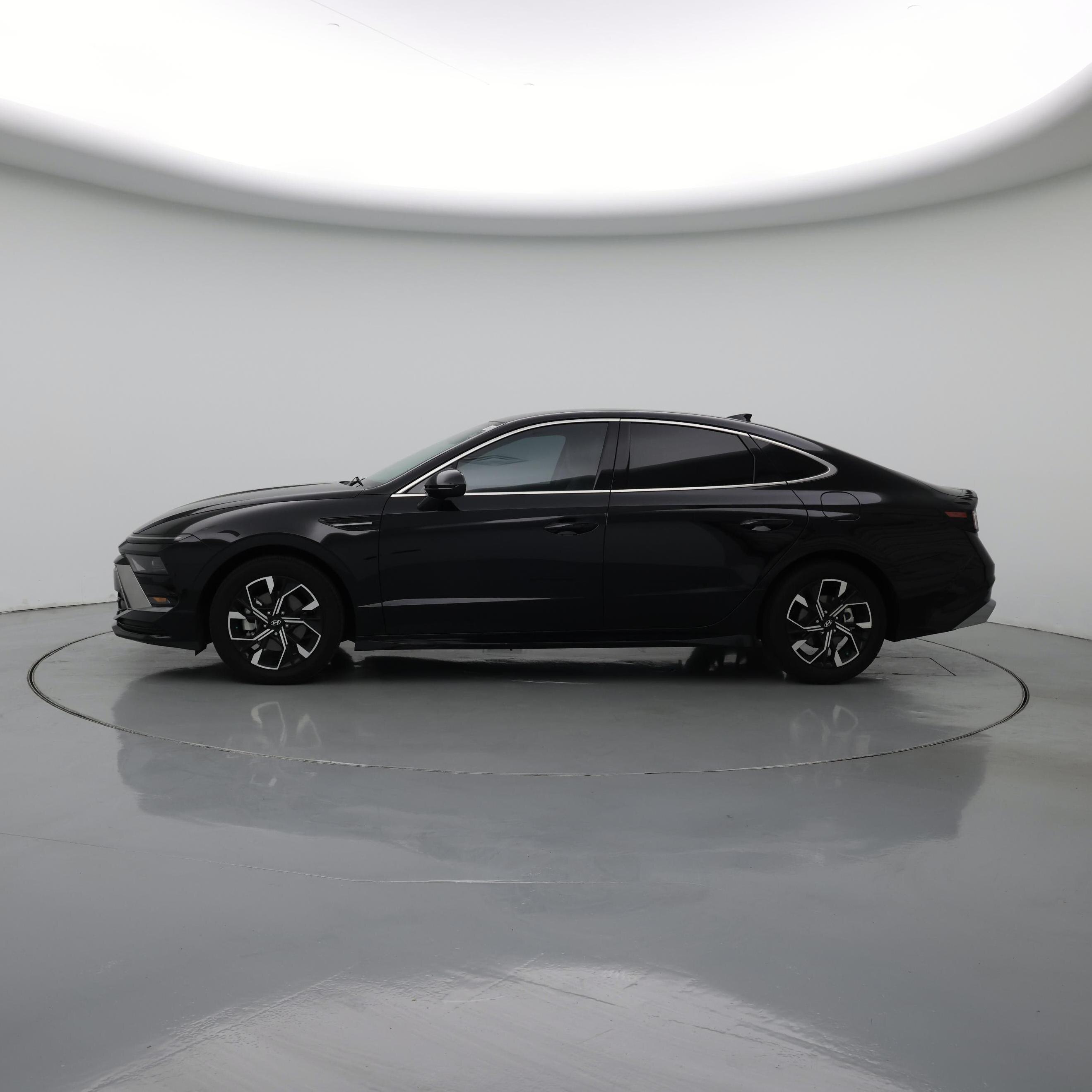 Thumbnail: 2024 Hyundai Sonata - 3