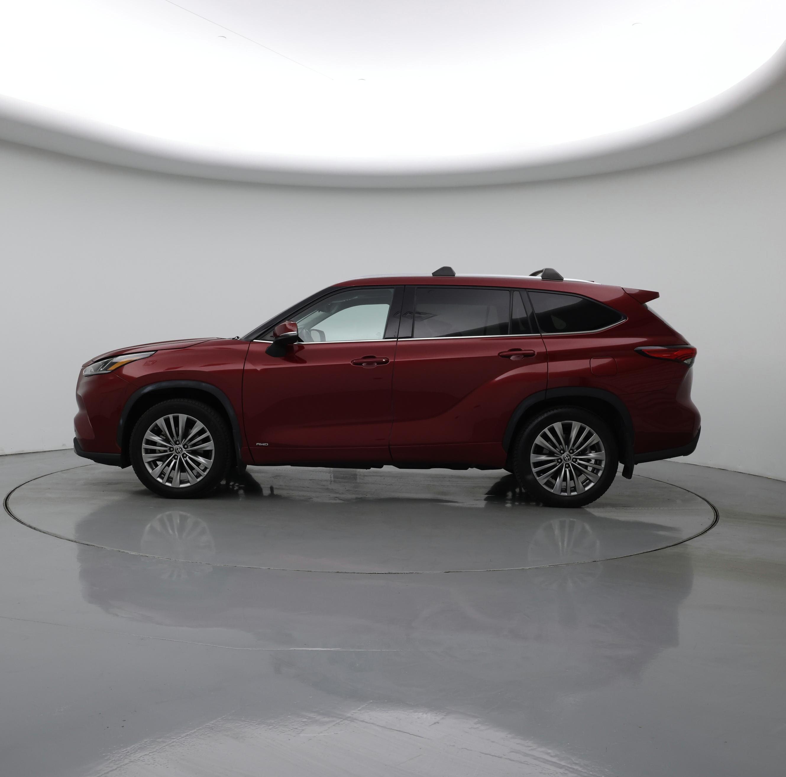 Thumbnail: 2022 Toyota Highlander - 3