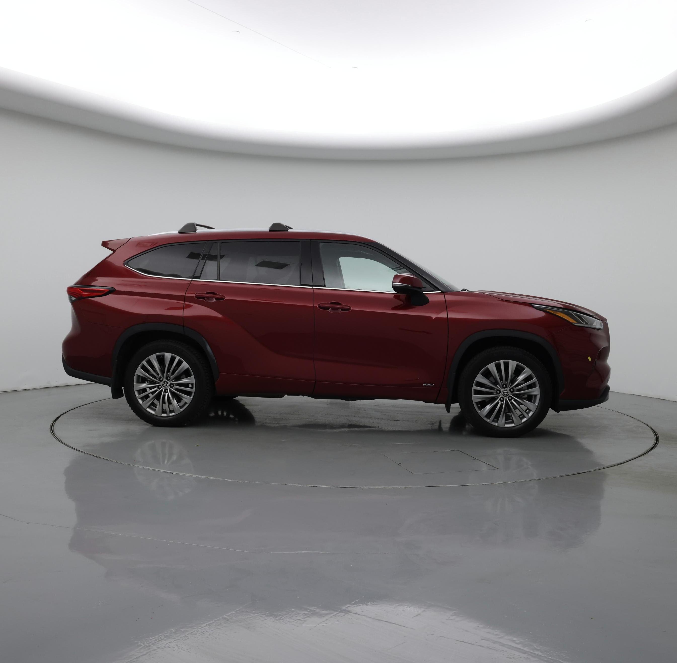 Thumbnail: 2022 Toyota Highlander - 7