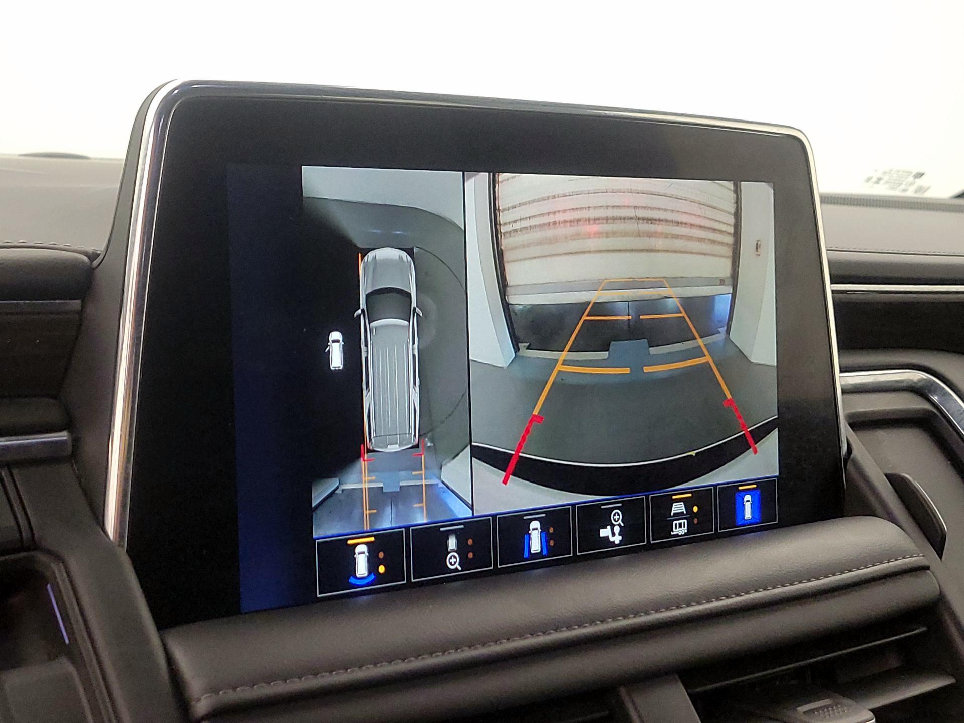 Thumbnail: 2023 Chevrolet Suburban - 14