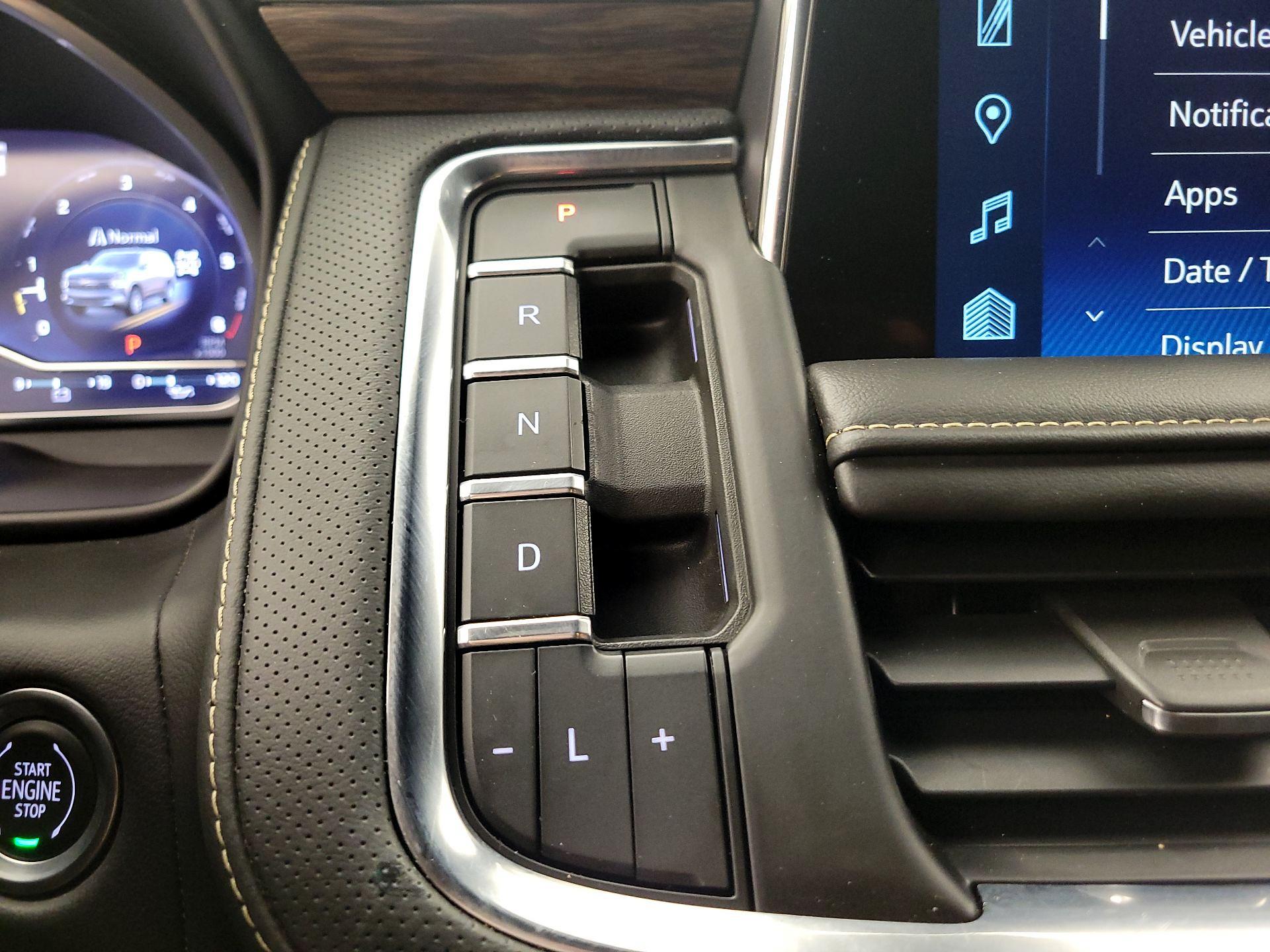 Thumbnail: 2023 Chevrolet Tahoe - 17