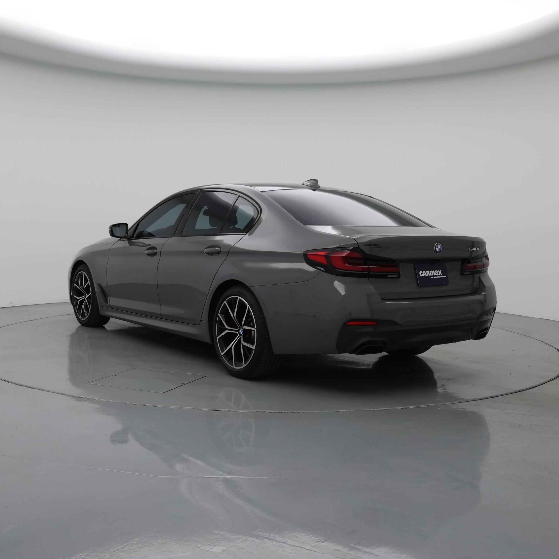 Thumbnail: 2022 BMW 5 Series - 2