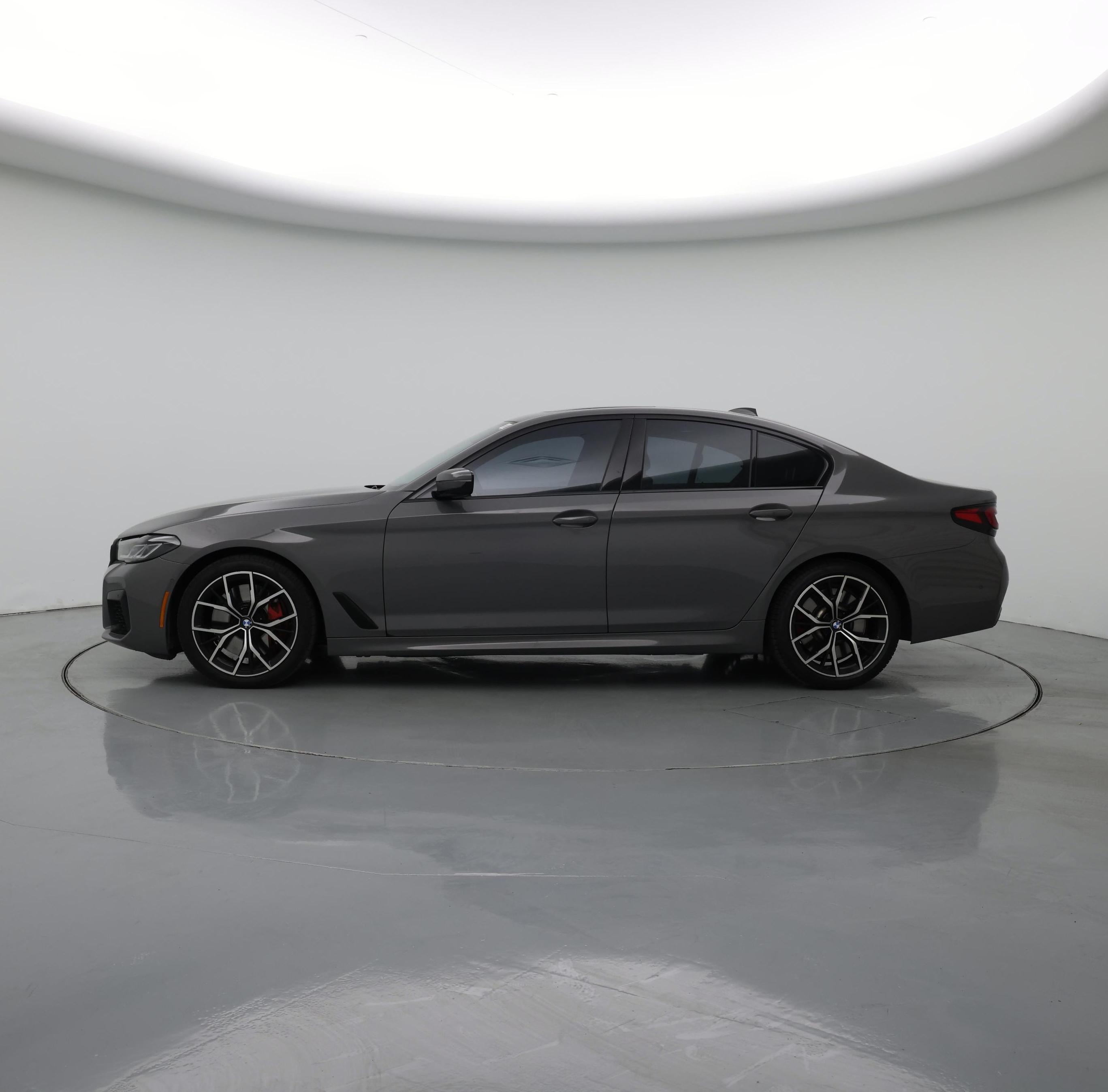 Thumbnail: 2022 BMW 5 Series - 3