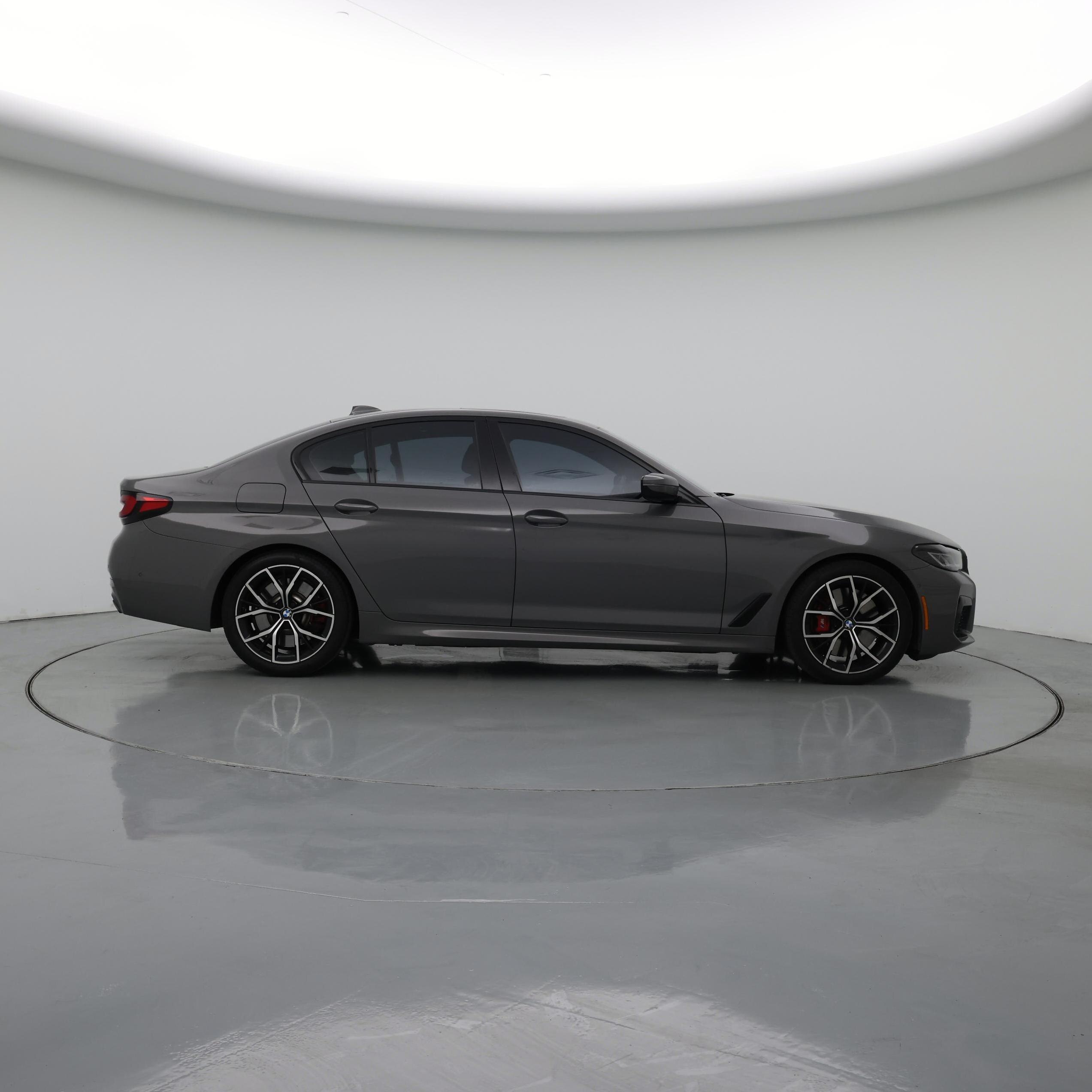 Thumbnail: 2022 BMW 5 Series - 7