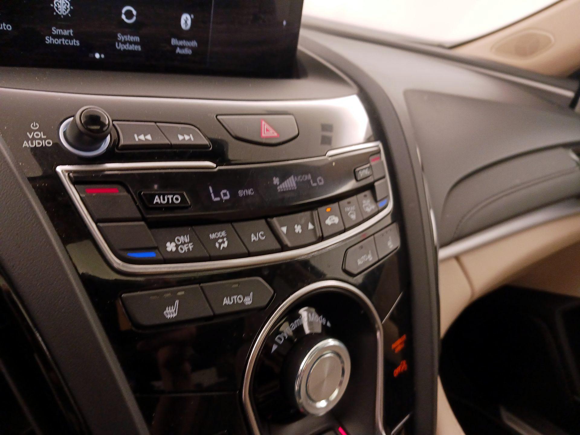 Thumbnail: 2024 Acura RDX - 16