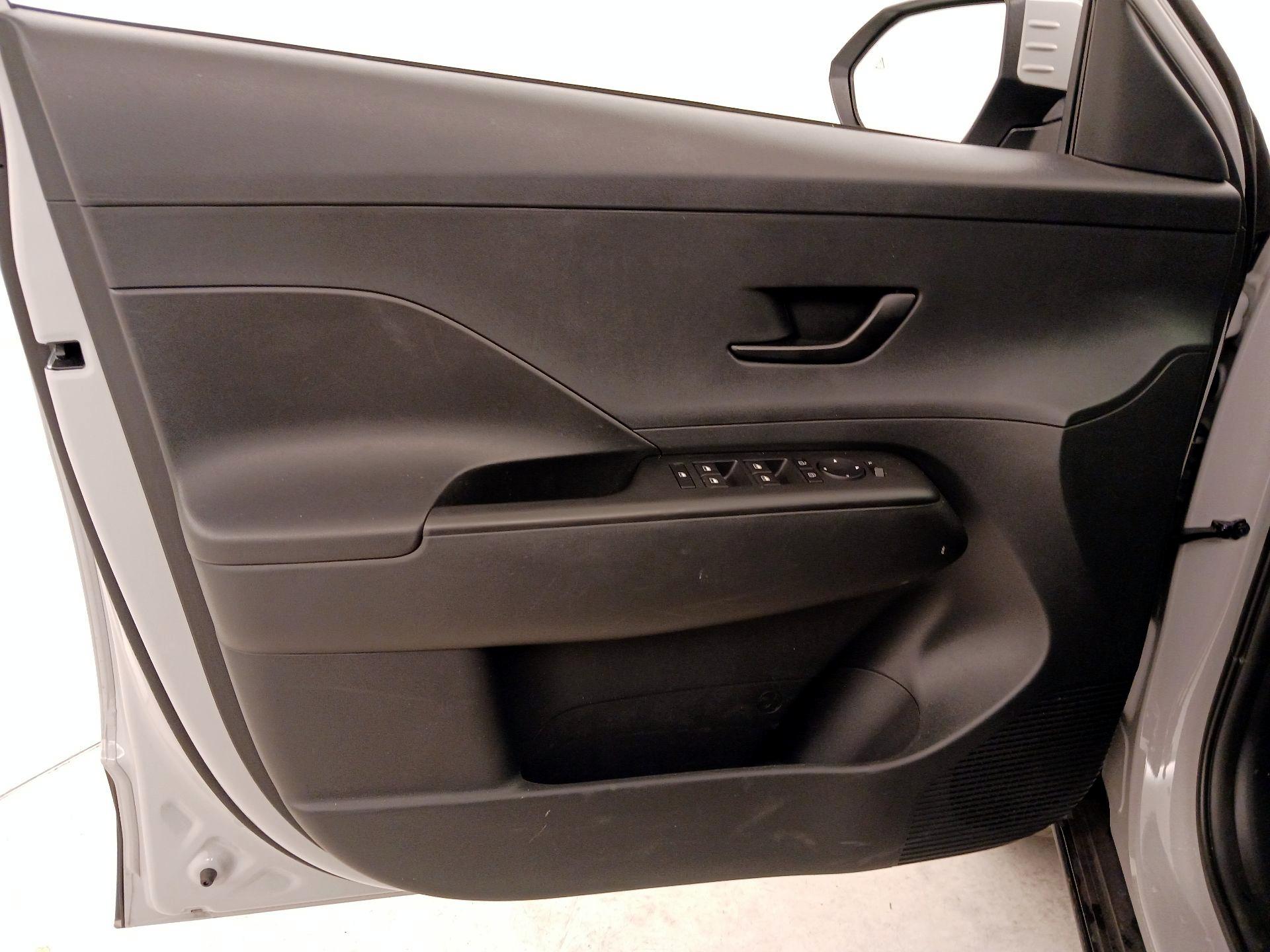 Thumbnail: 2025 Hyundai Kona - 12