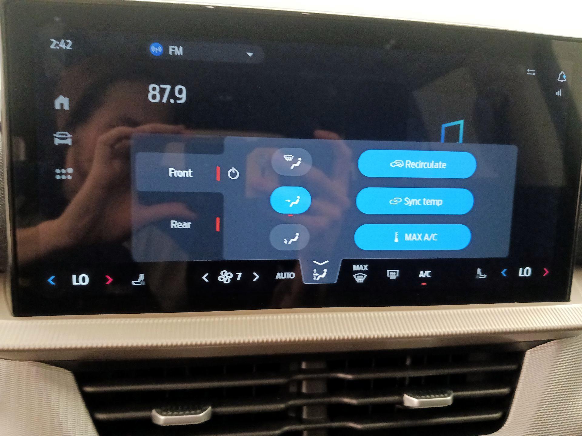 Thumbnail: 2025 Ford Explorer - 17