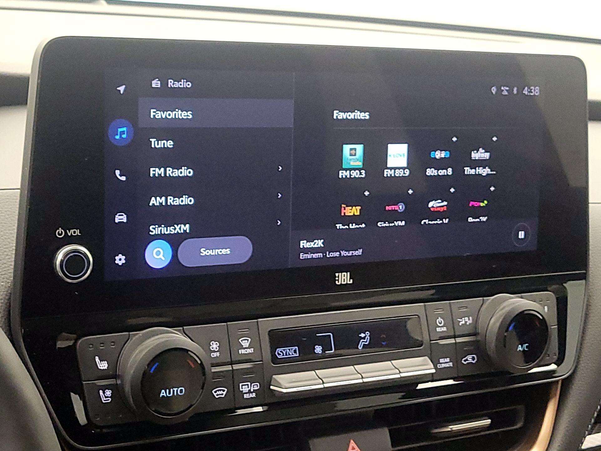 Thumbnail: 2025 Toyota Highlander - 16