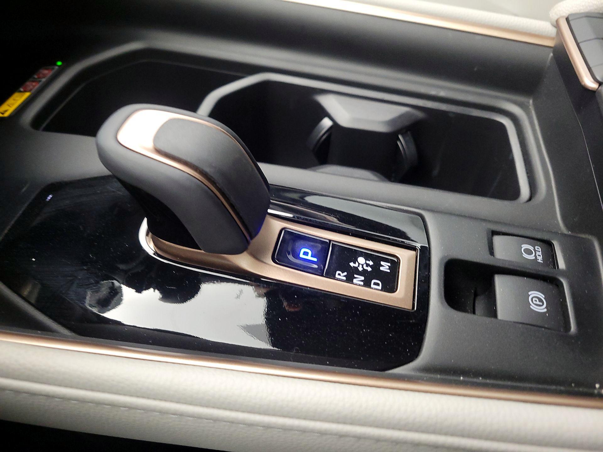 Thumbnail: 2025 Toyota Highlander - 18