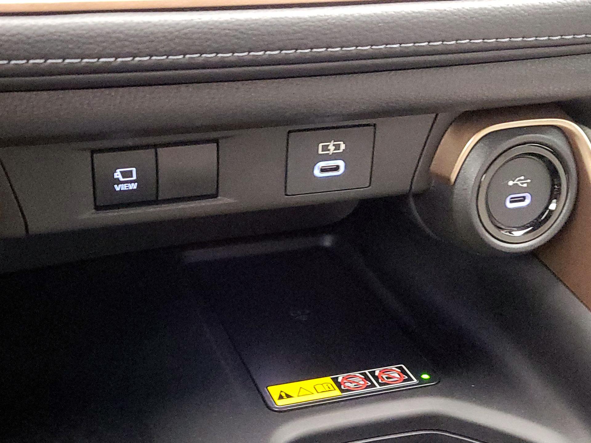 Thumbnail: 2025 Toyota Highlander - 19