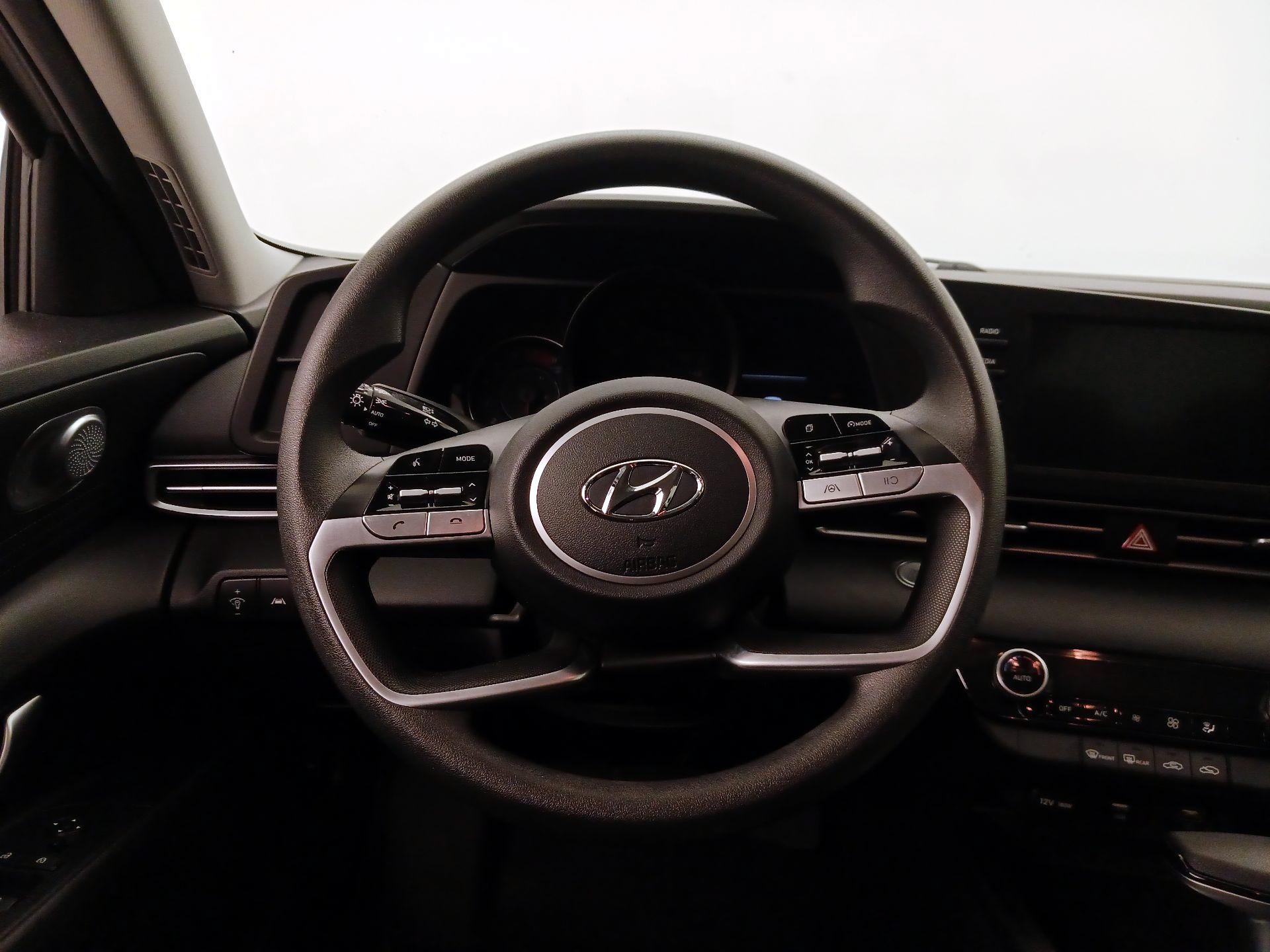 Thumbnail: 2023 Hyundai Elantra - 10