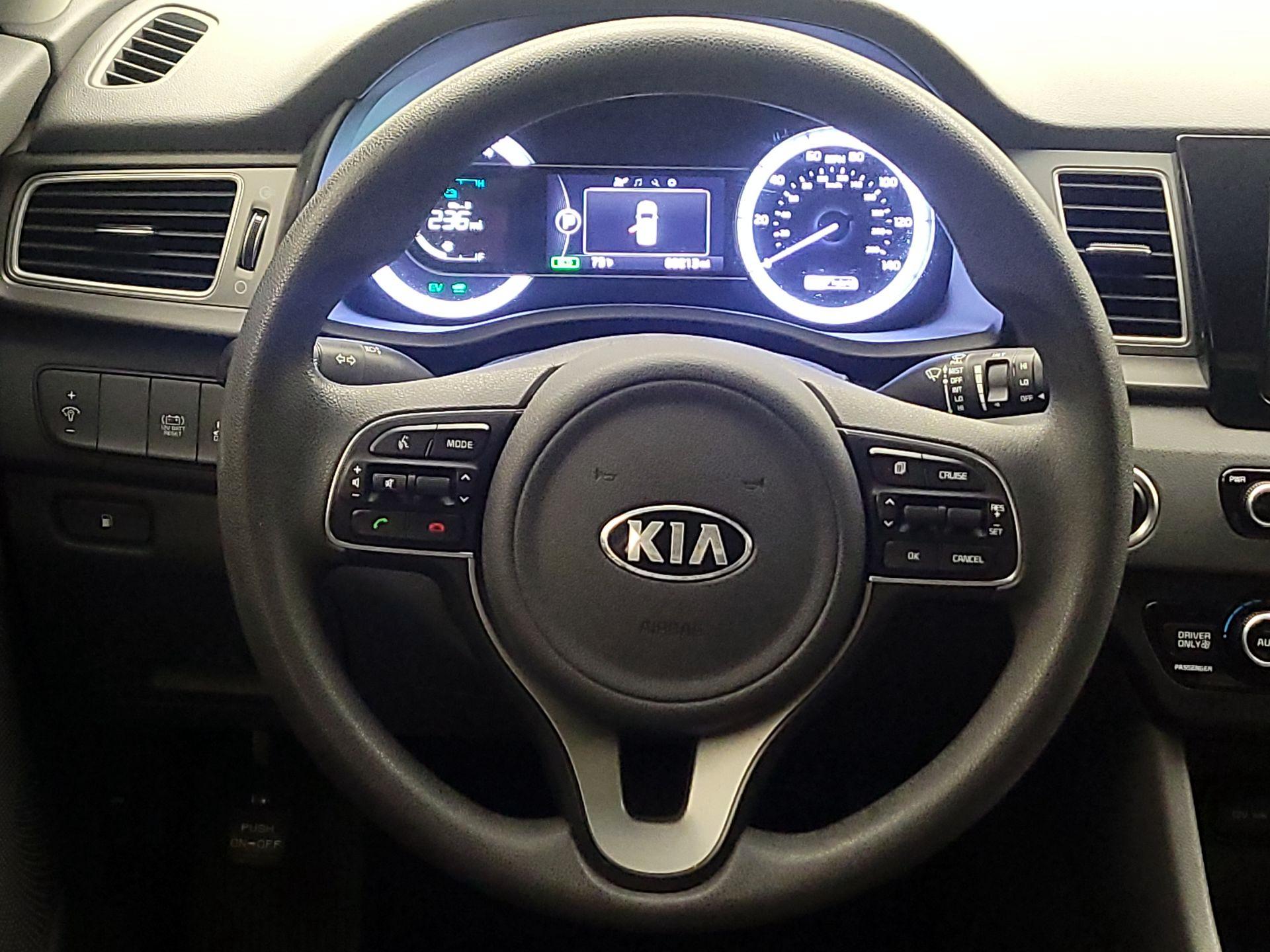 Thumbnail: 2019 Kia Niro - 10