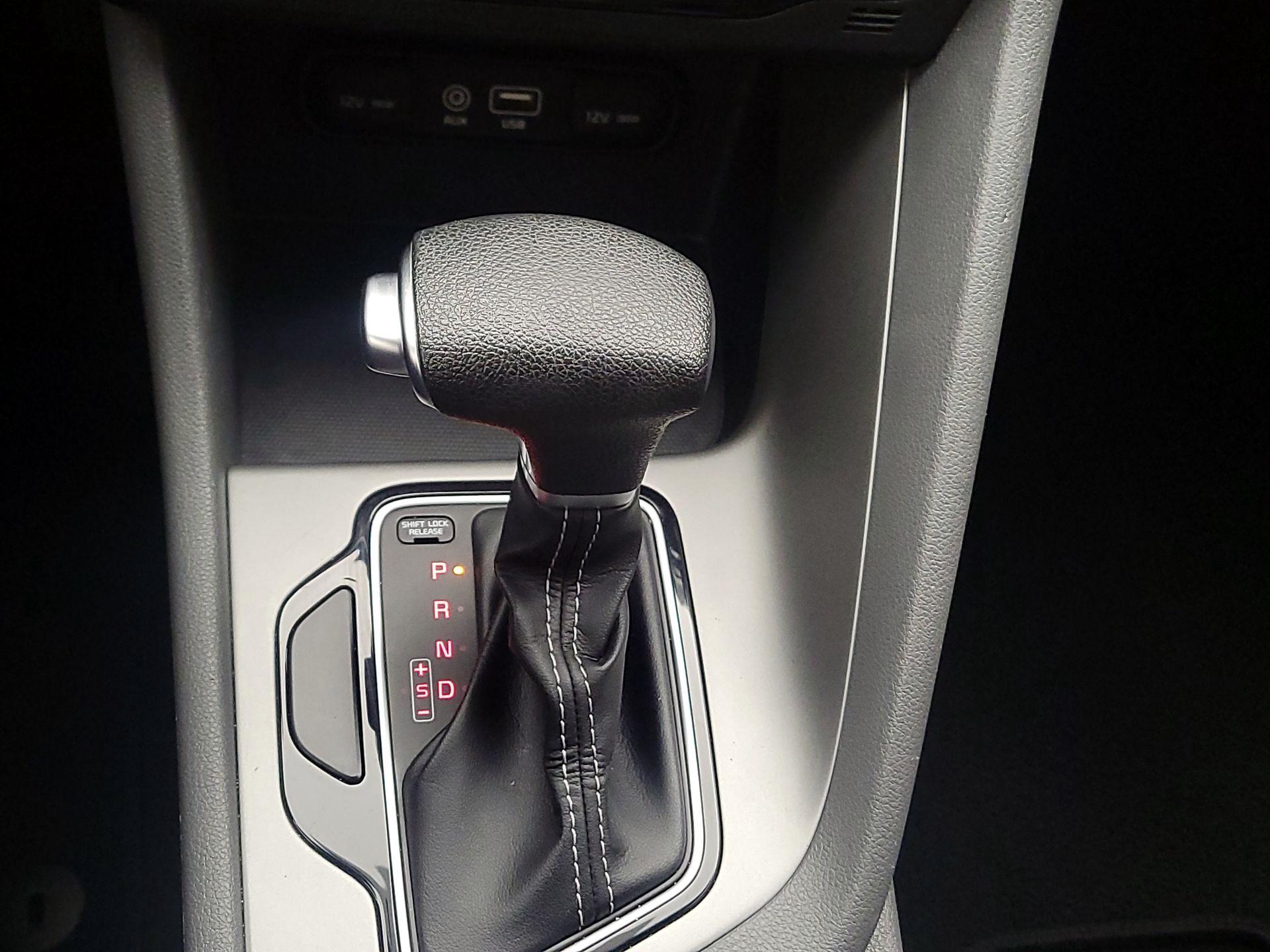 Thumbnail: 2019 Kia Niro - 17