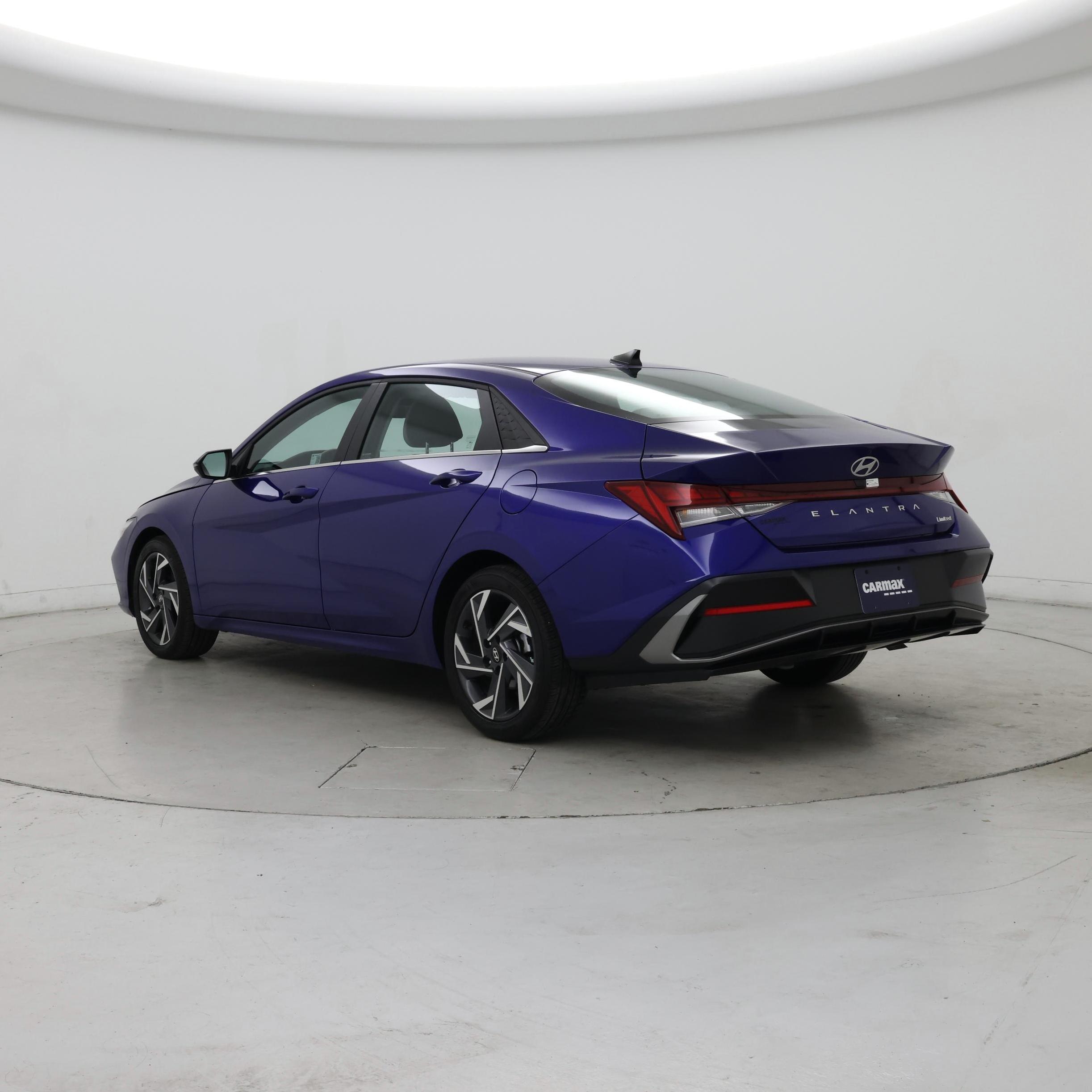 Thumbnail: 2025 Hyundai Elantra - 2