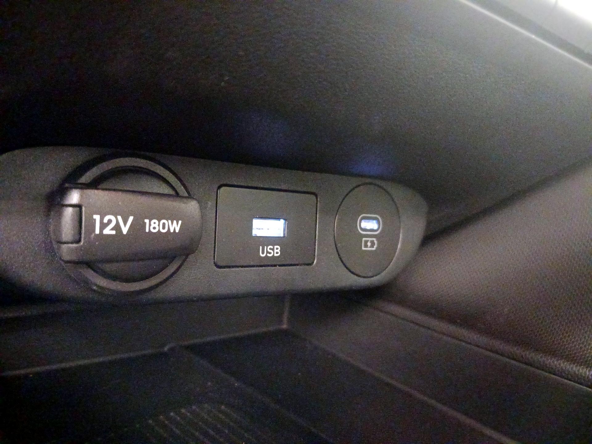 Thumbnail: 2025 Hyundai Elantra - 19