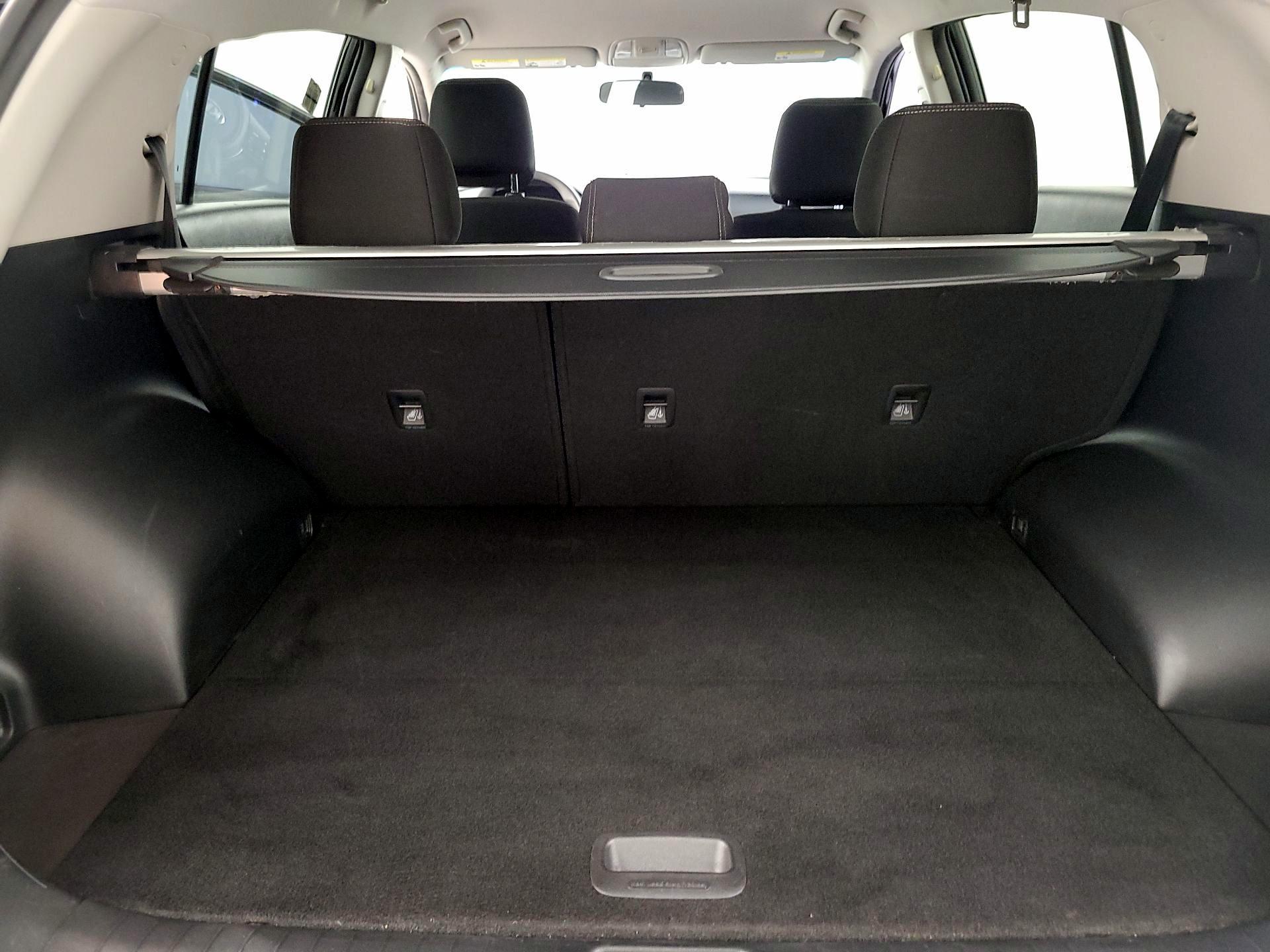 Thumbnail: 2018 Kia Sportage - 16