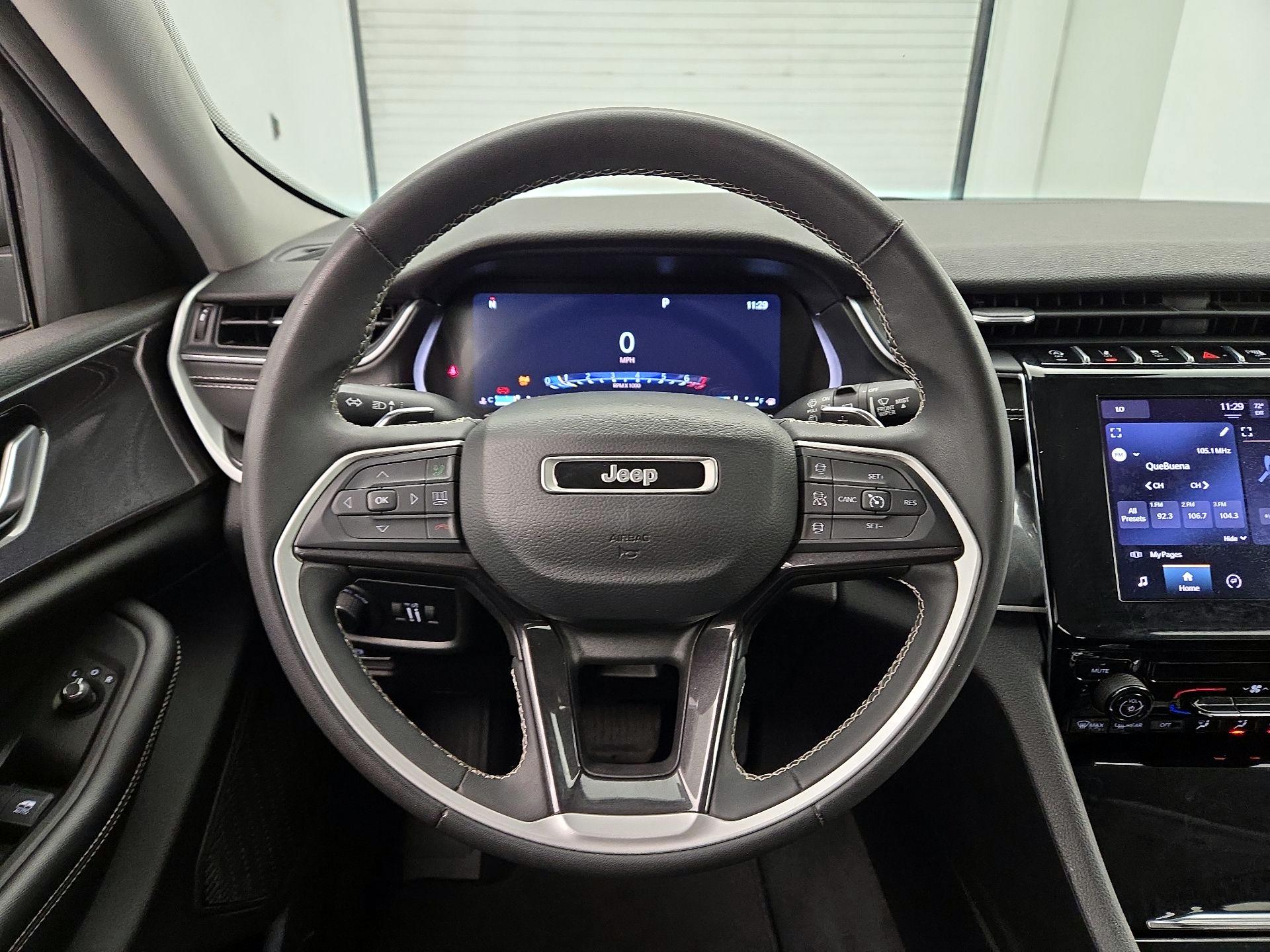Thumbnail: 2023 Jeep Grand Cherokee - 10