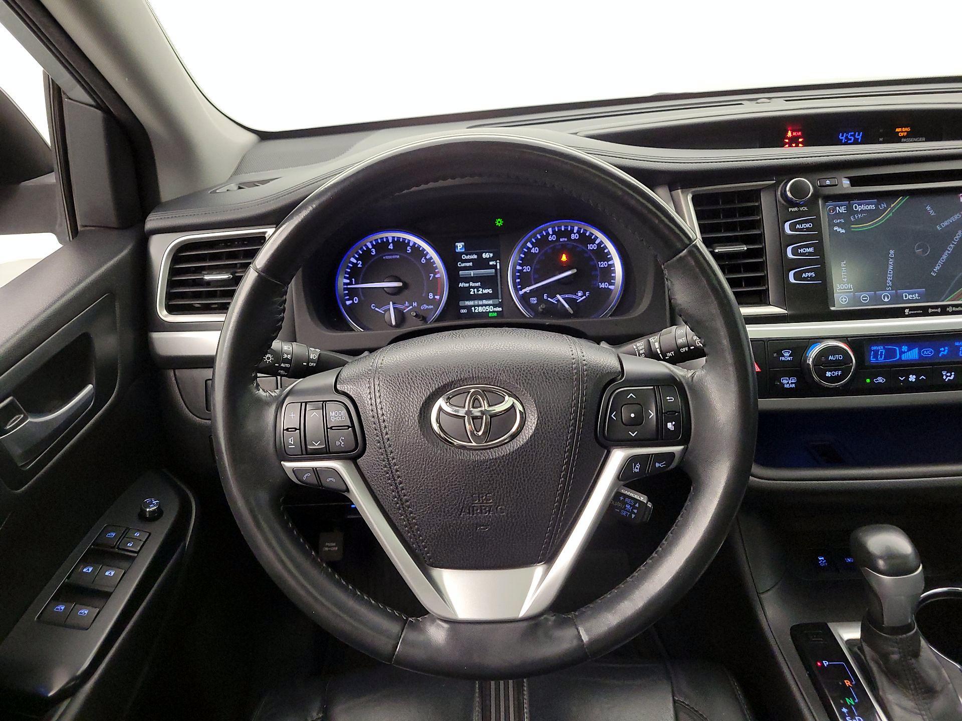 Thumbnail: 2018 Toyota Highlander - 10