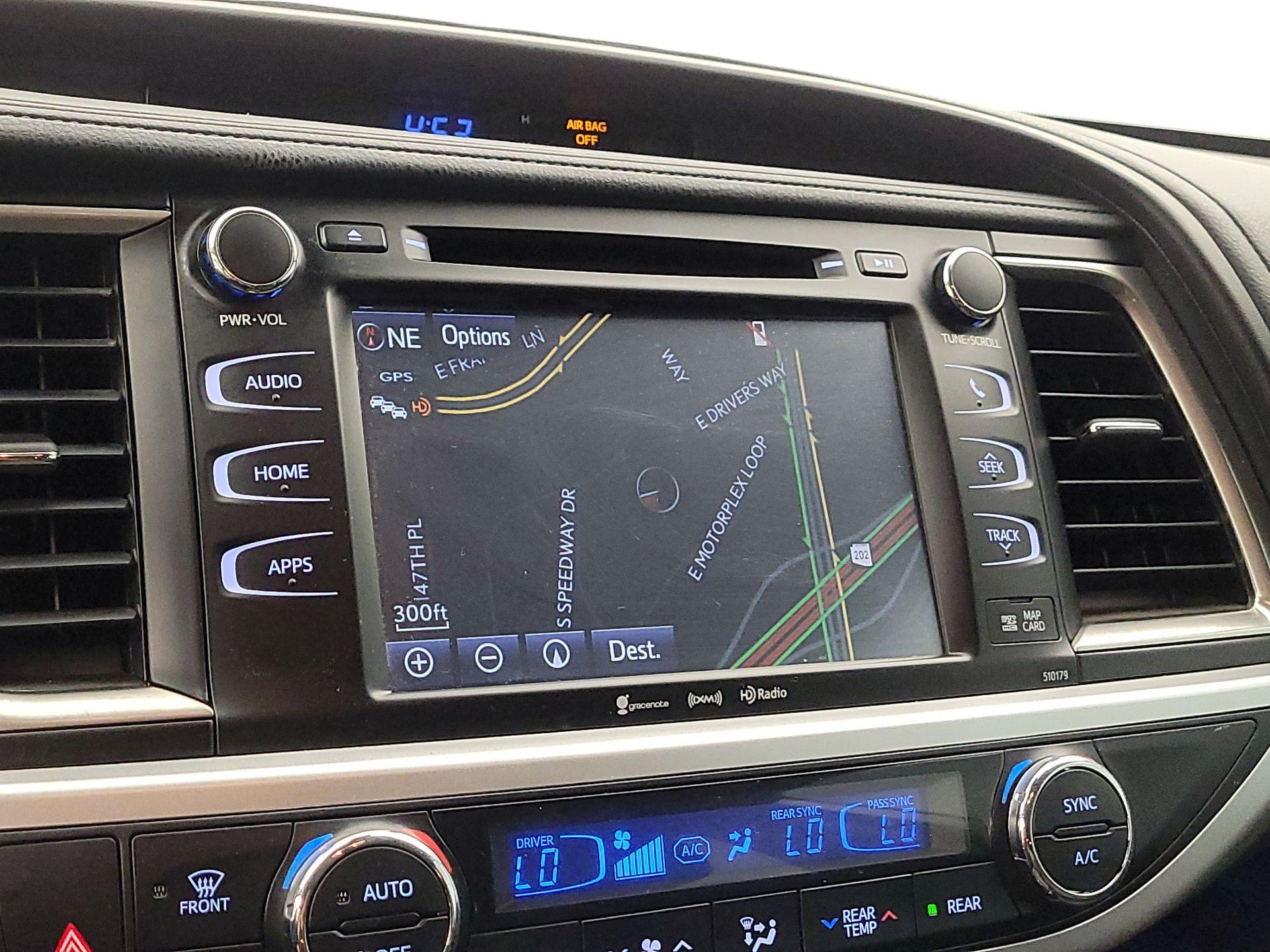 Thumbnail: 2018 Toyota Highlander - 14