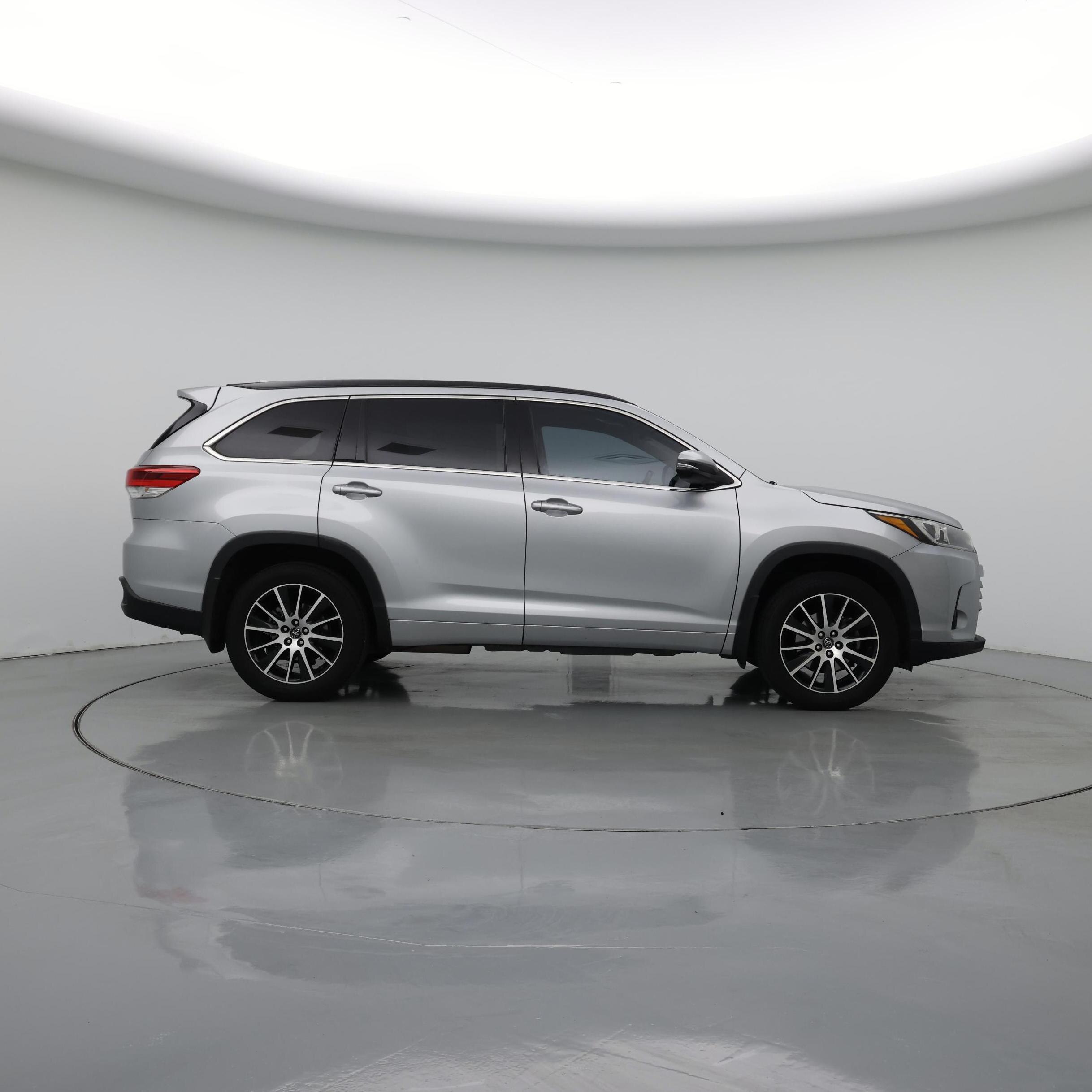 Thumbnail: 2018 Toyota Highlander - 7