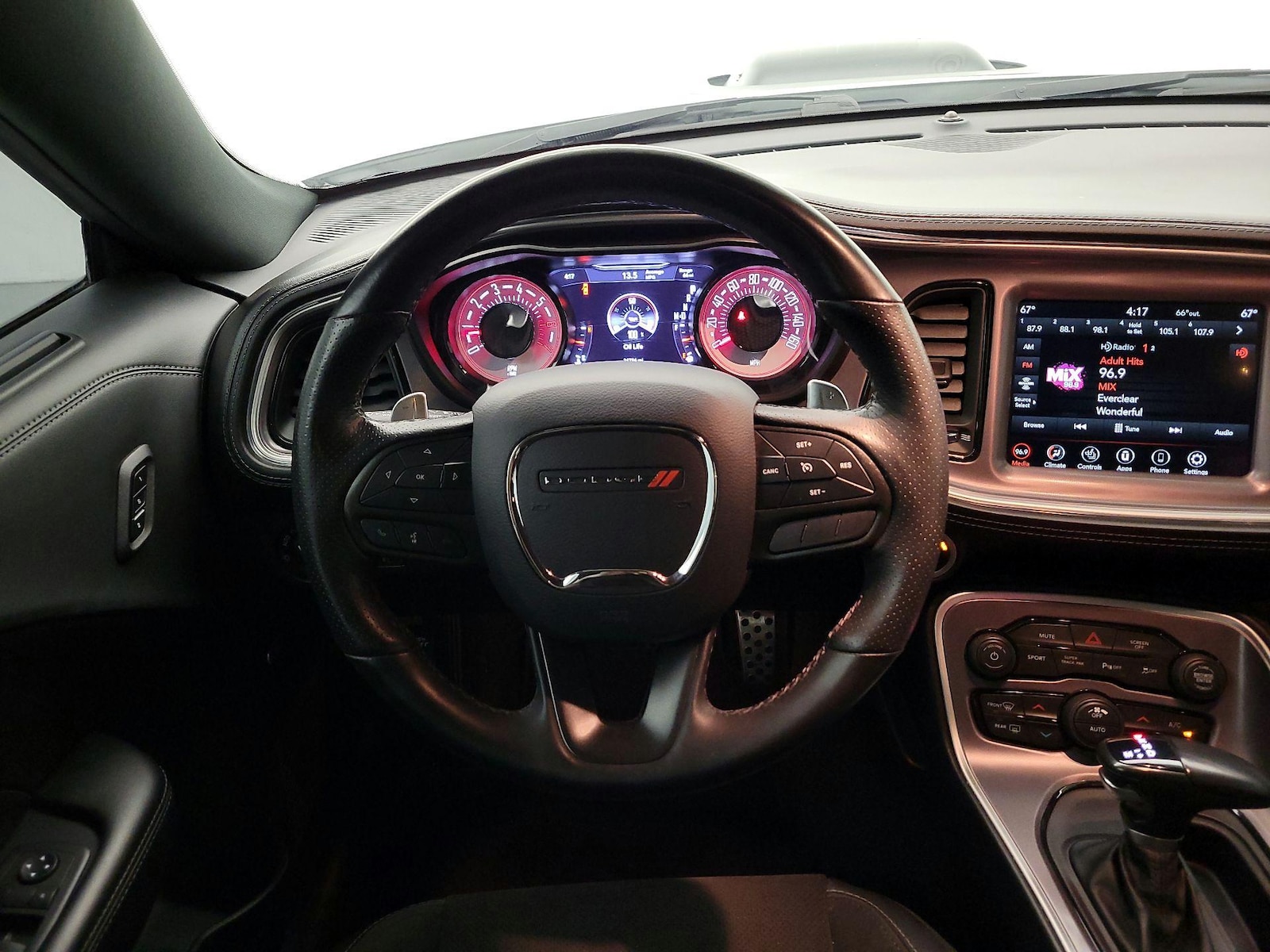 2022 Dodge Challenger R/T - Photo 11