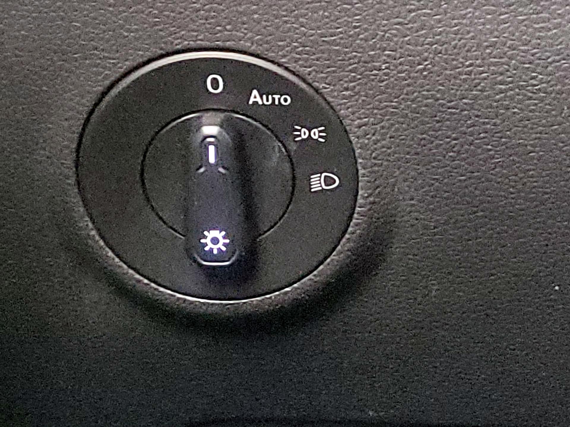 Thumbnail: 2023 Volkswagen Taos - 13