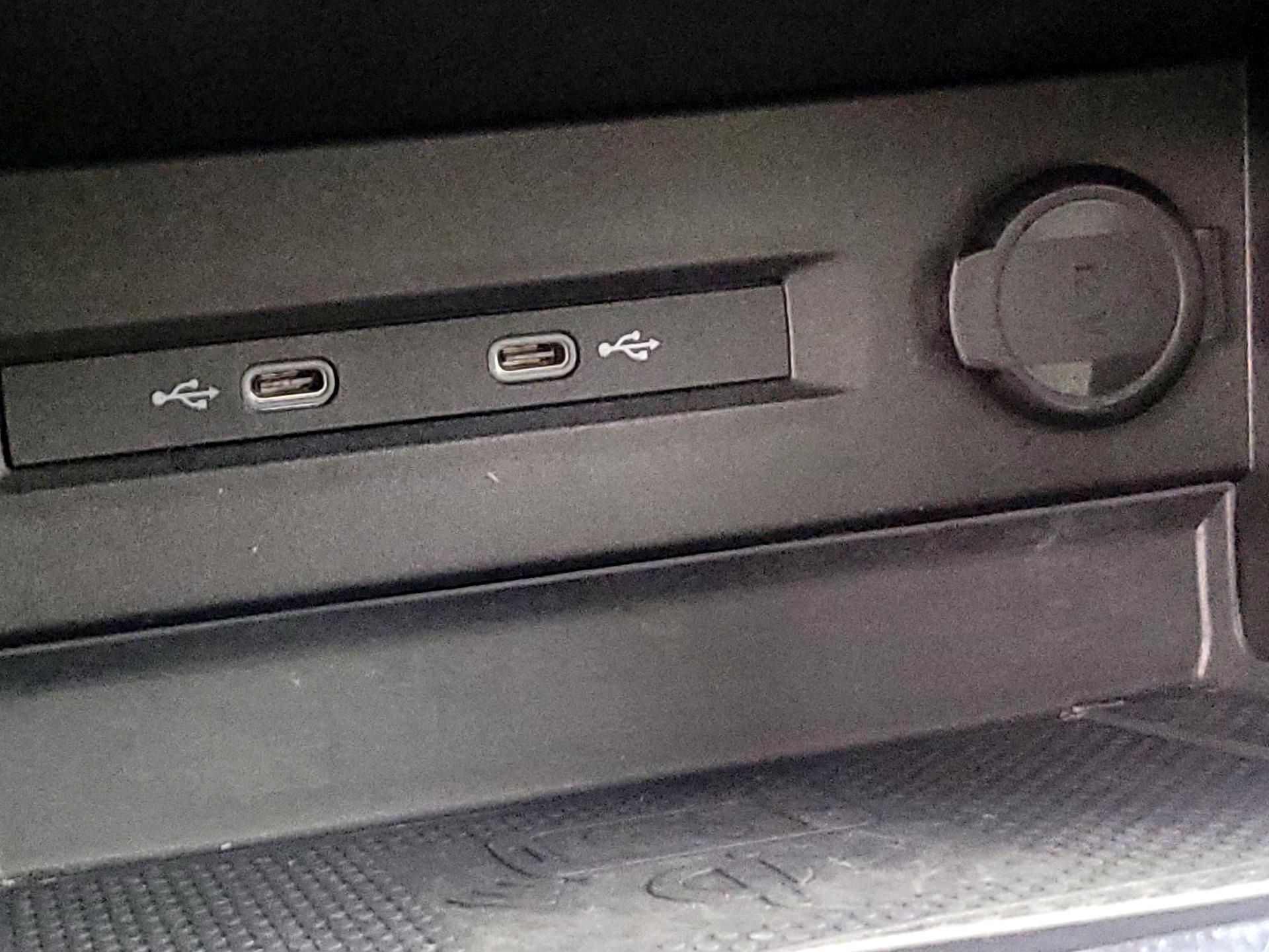 Thumbnail: 2023 Volkswagen Taos - 18