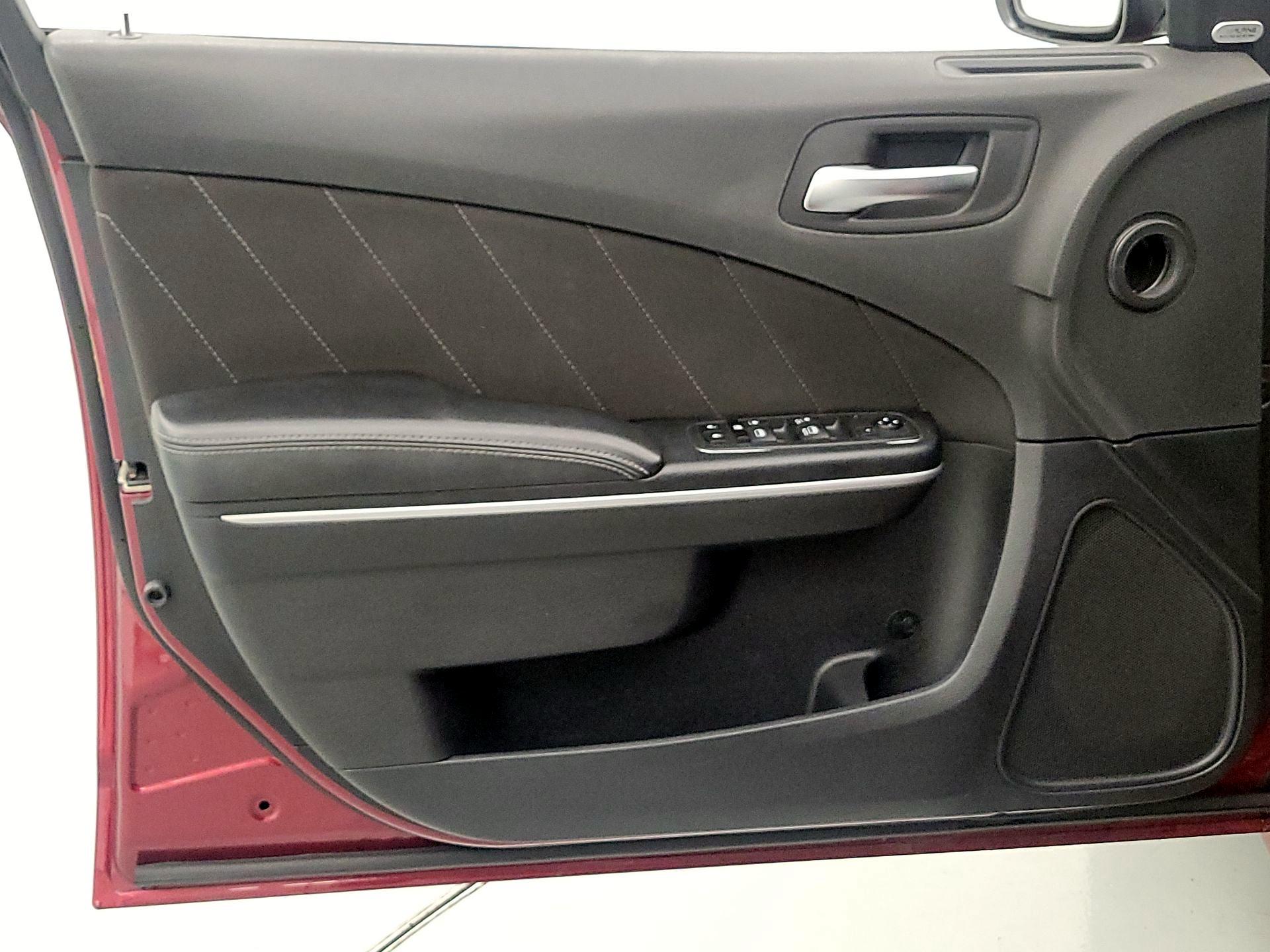 Thumbnail: 2020 Dodge Charger - 12