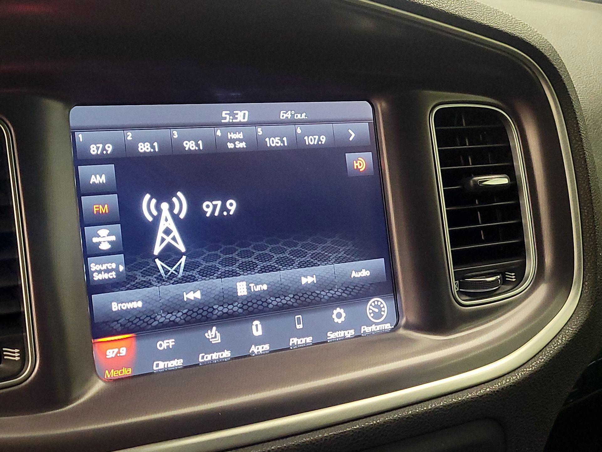 Thumbnail: 2020 Dodge Charger - 15